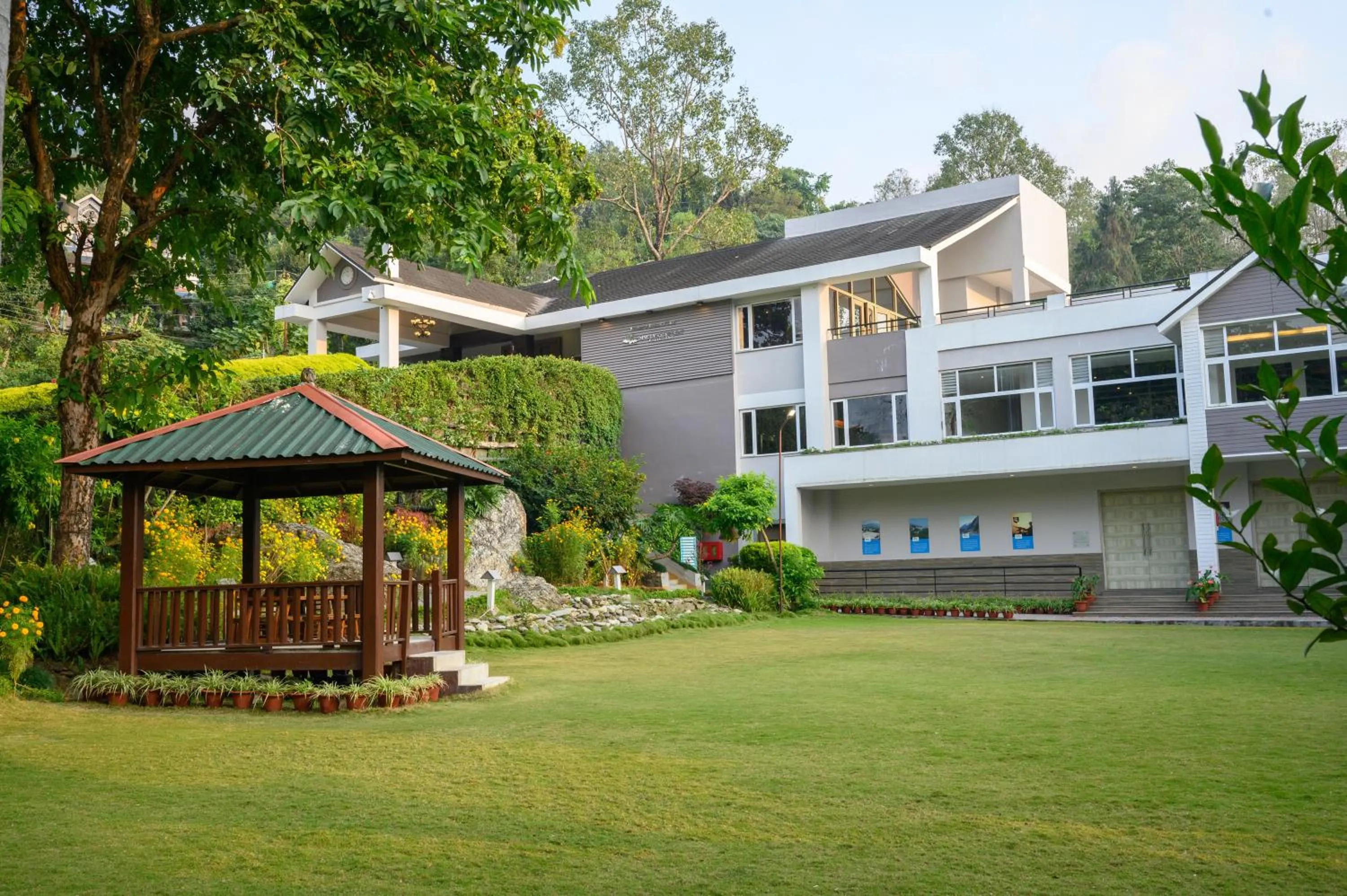 Property building in Sinclairs Retreat Kalimpong