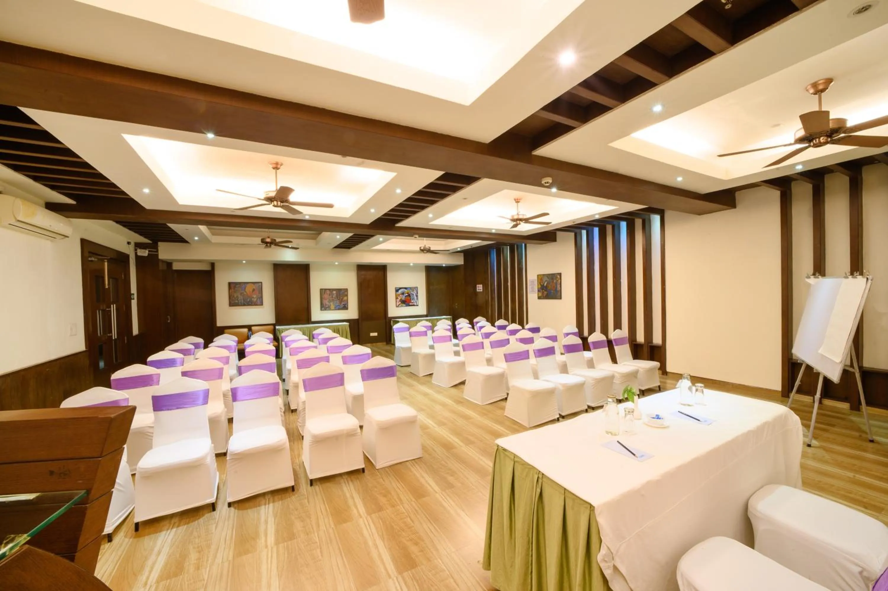 Meeting/conference room in Sinclairs Retreat Kalimpong