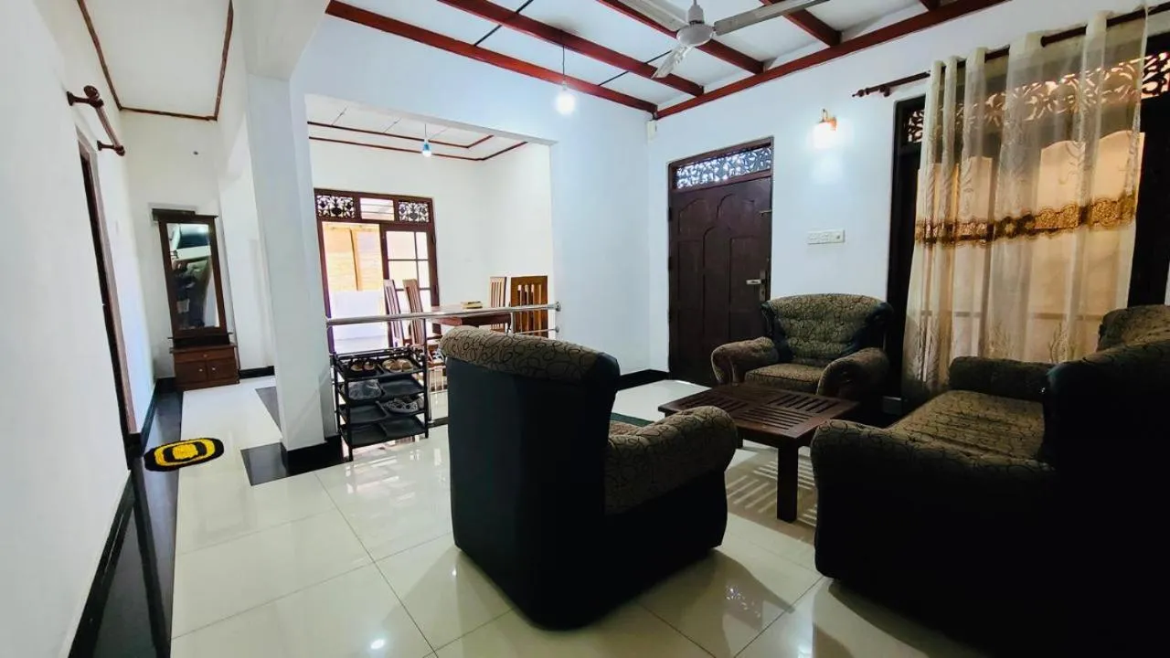 Three-Bedroom Superior Apartment in Weligama Bay House