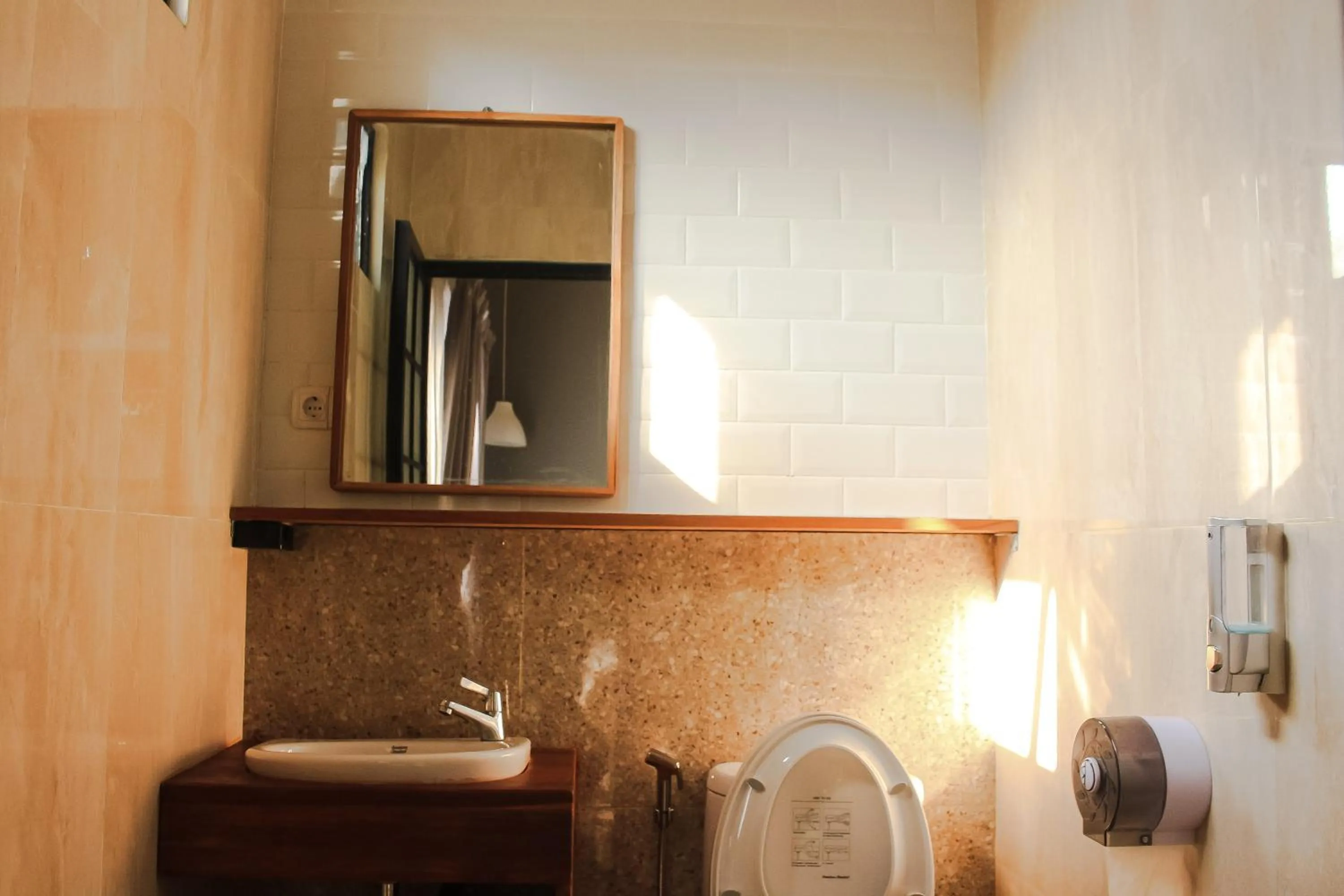 Bathroom in ELHA Heritage Yogyakarta