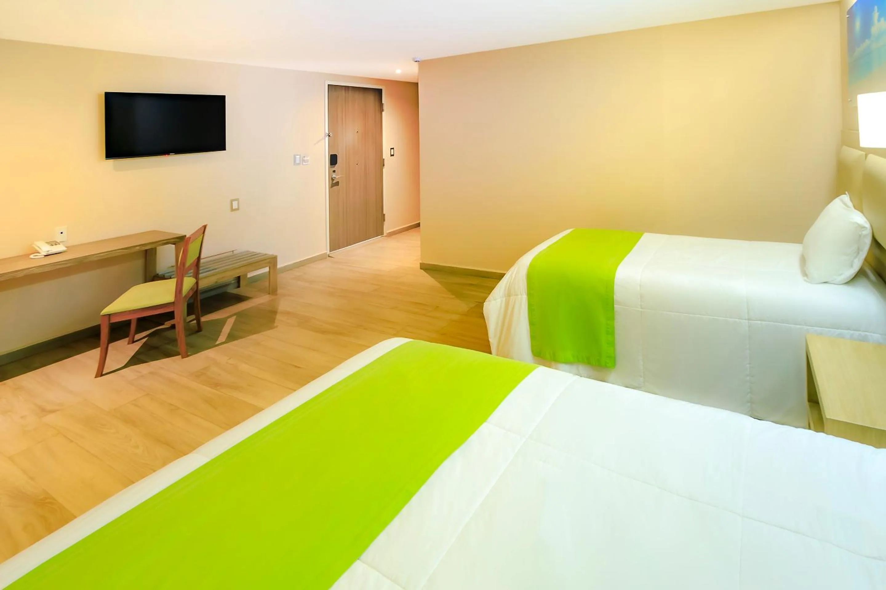 Bedroom, Bed in Collection O Hotel Paris FC, Veracruz