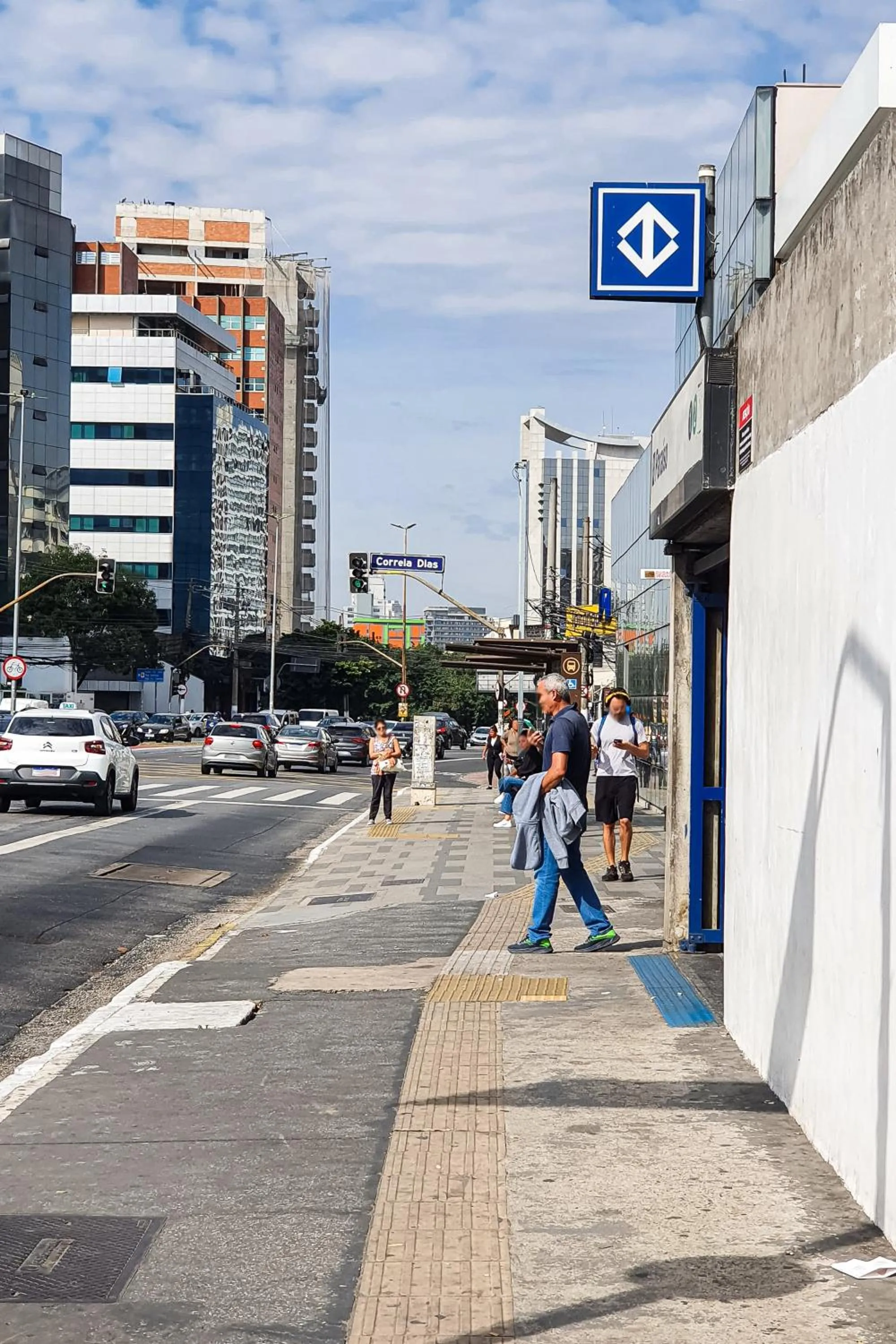 Location in For You Paraiso by Viva - Prédio com piscina e academia próximo ao metrô