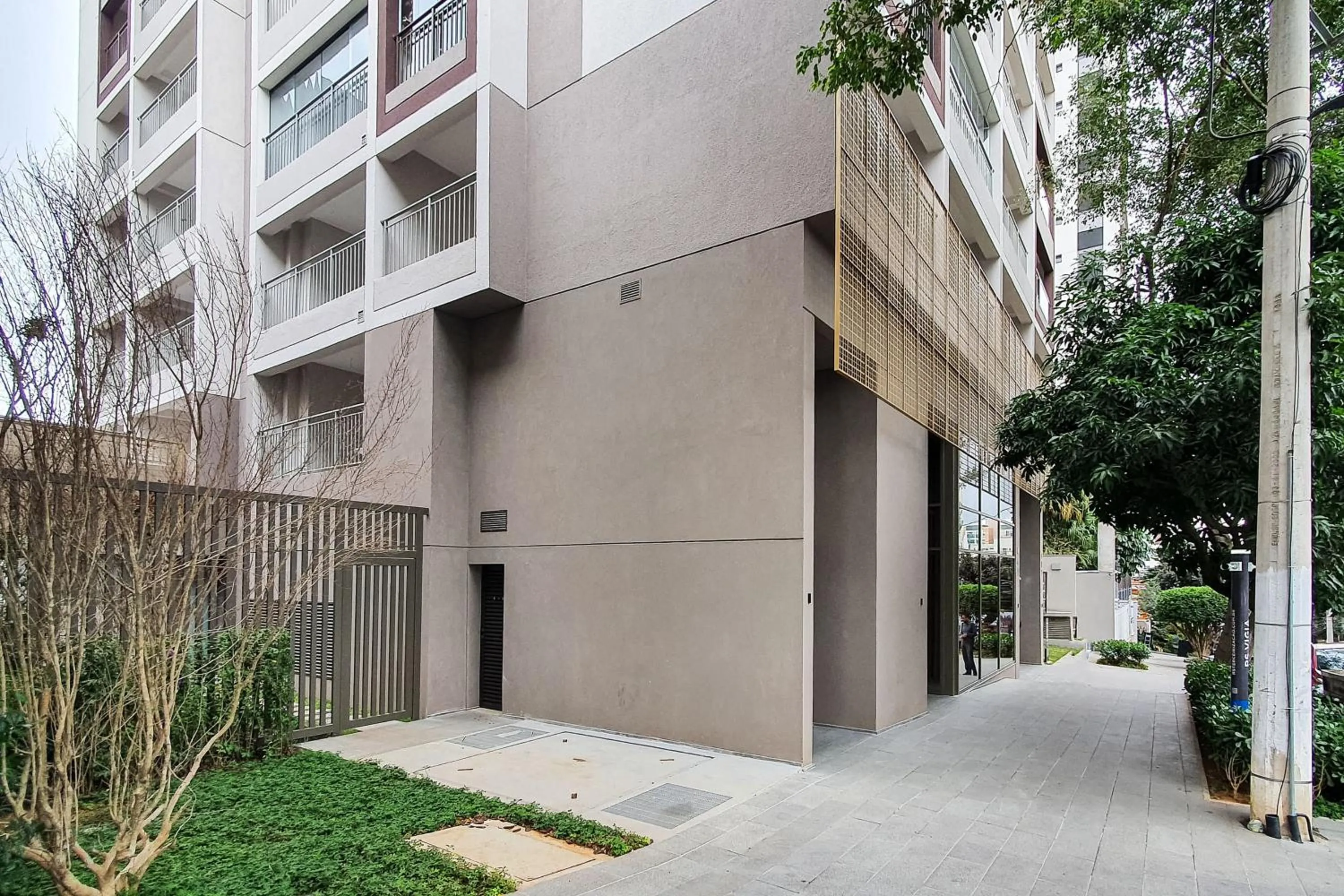Property building in For You Paraiso by Viva - Prédio com piscina e academia próximo ao metrô