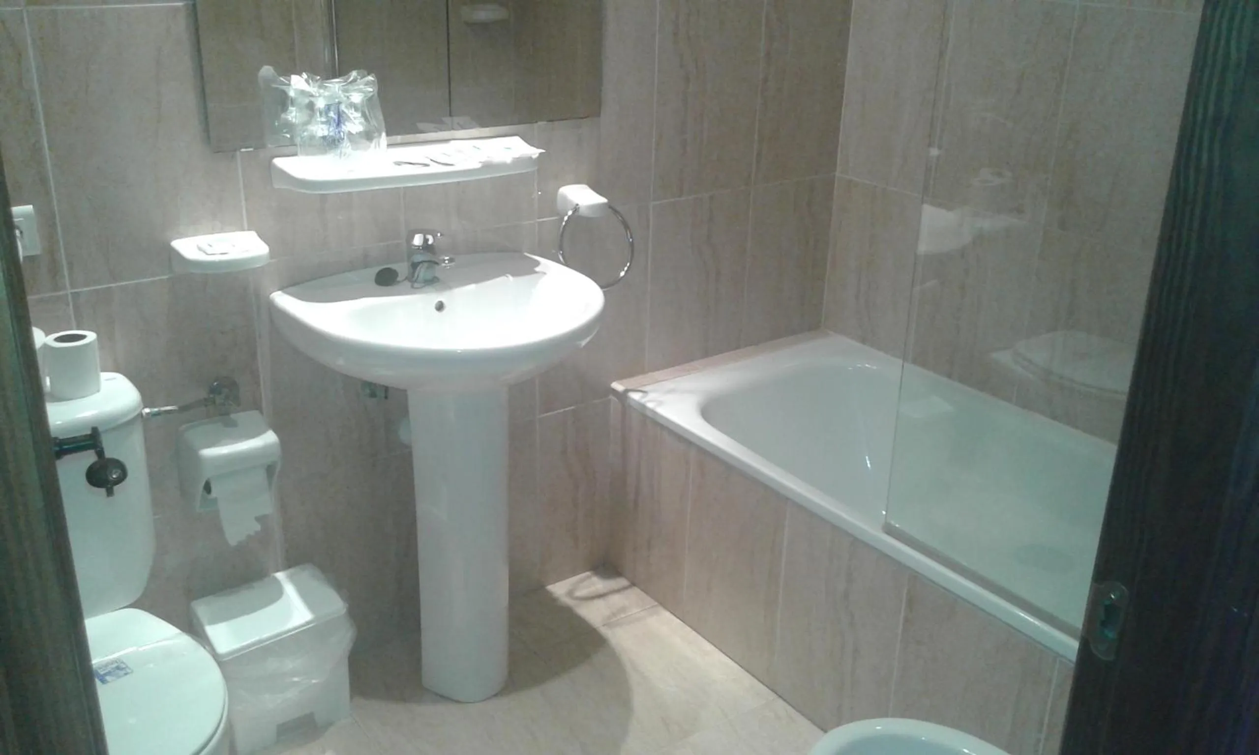 Toilet in Hotel Casa Aurelia