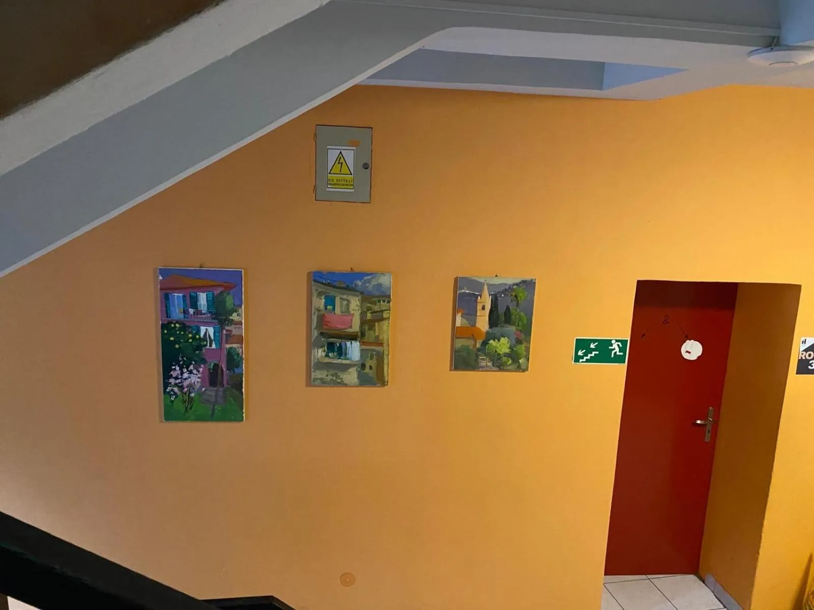 Property building in Art Inn Space