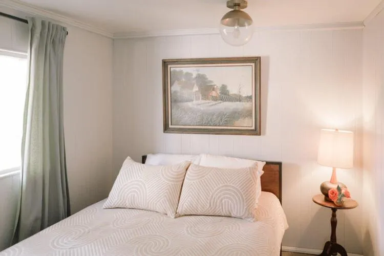 Bed in oak knoll lodge