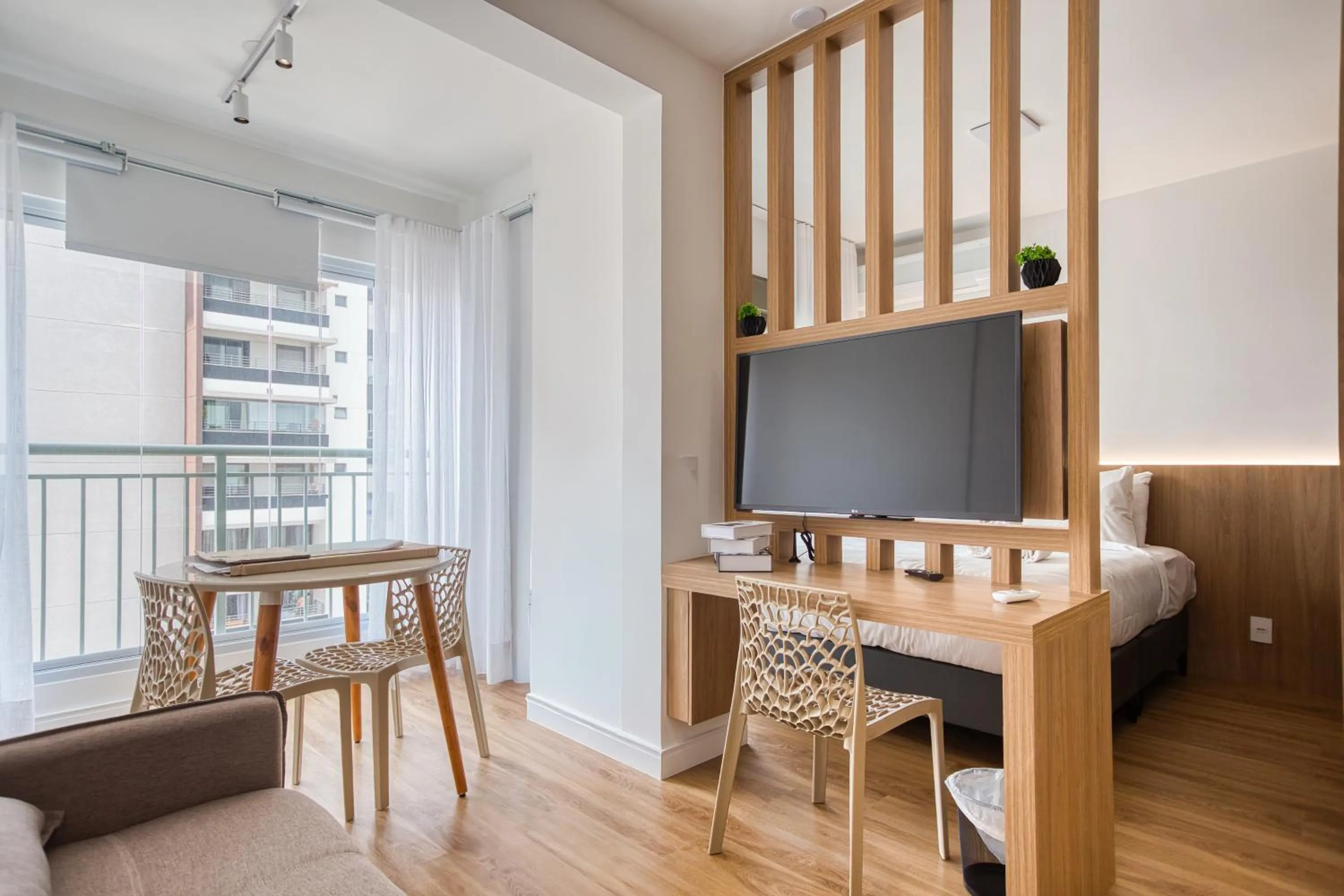 TV and multimedia in 360 Paraíso