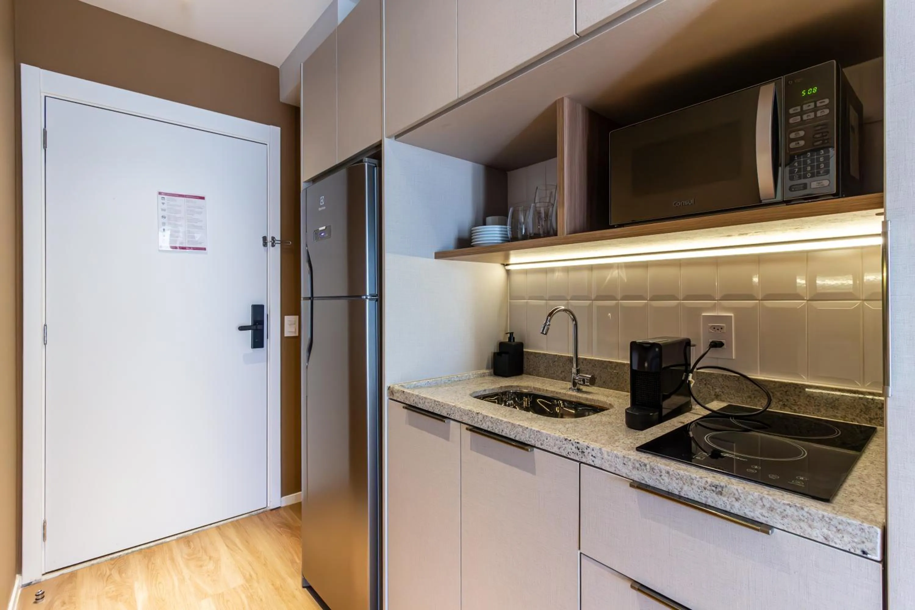 Kitchen or kitchenette in 360 Paraíso