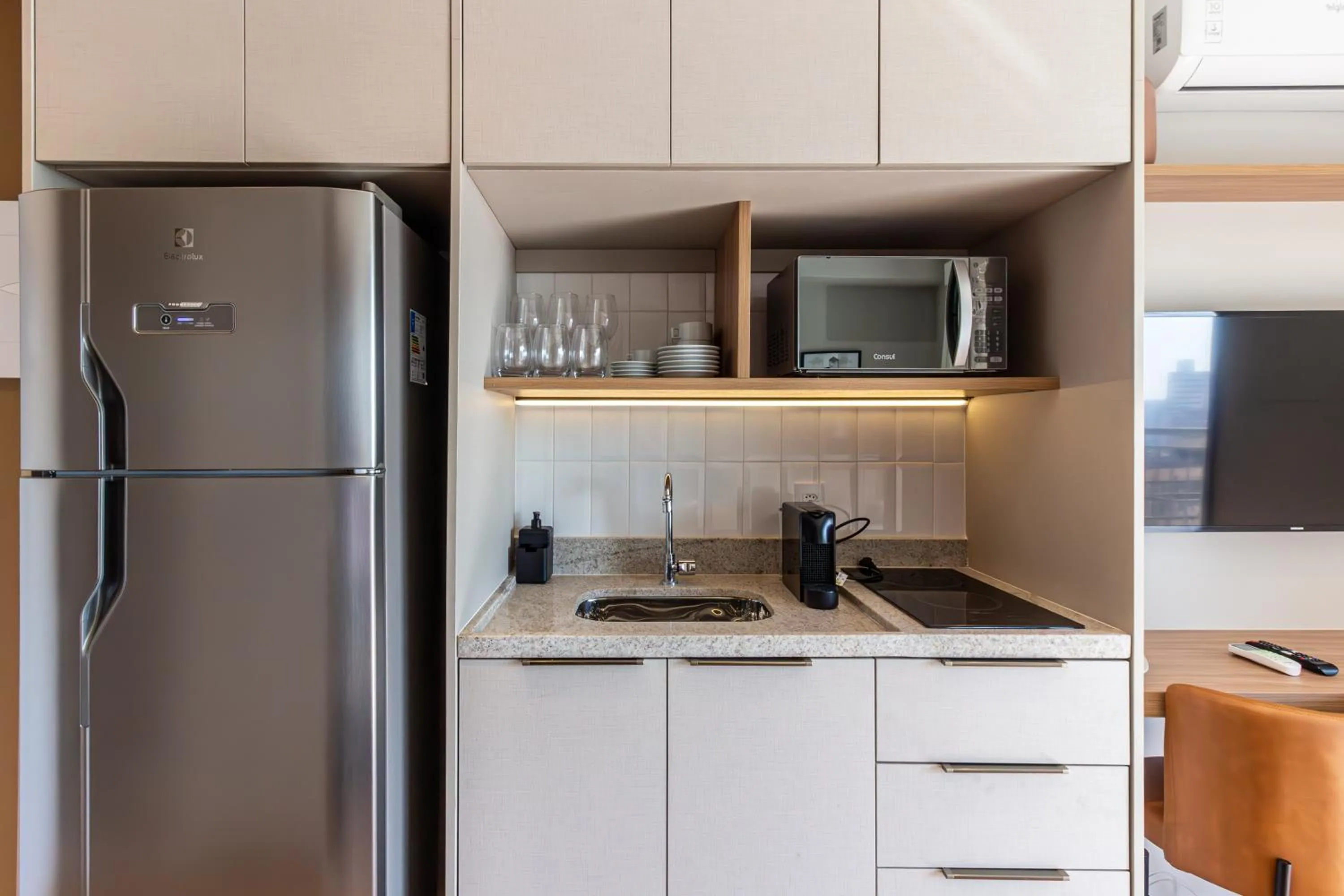 Kitchen or kitchenette in 360 Paraíso