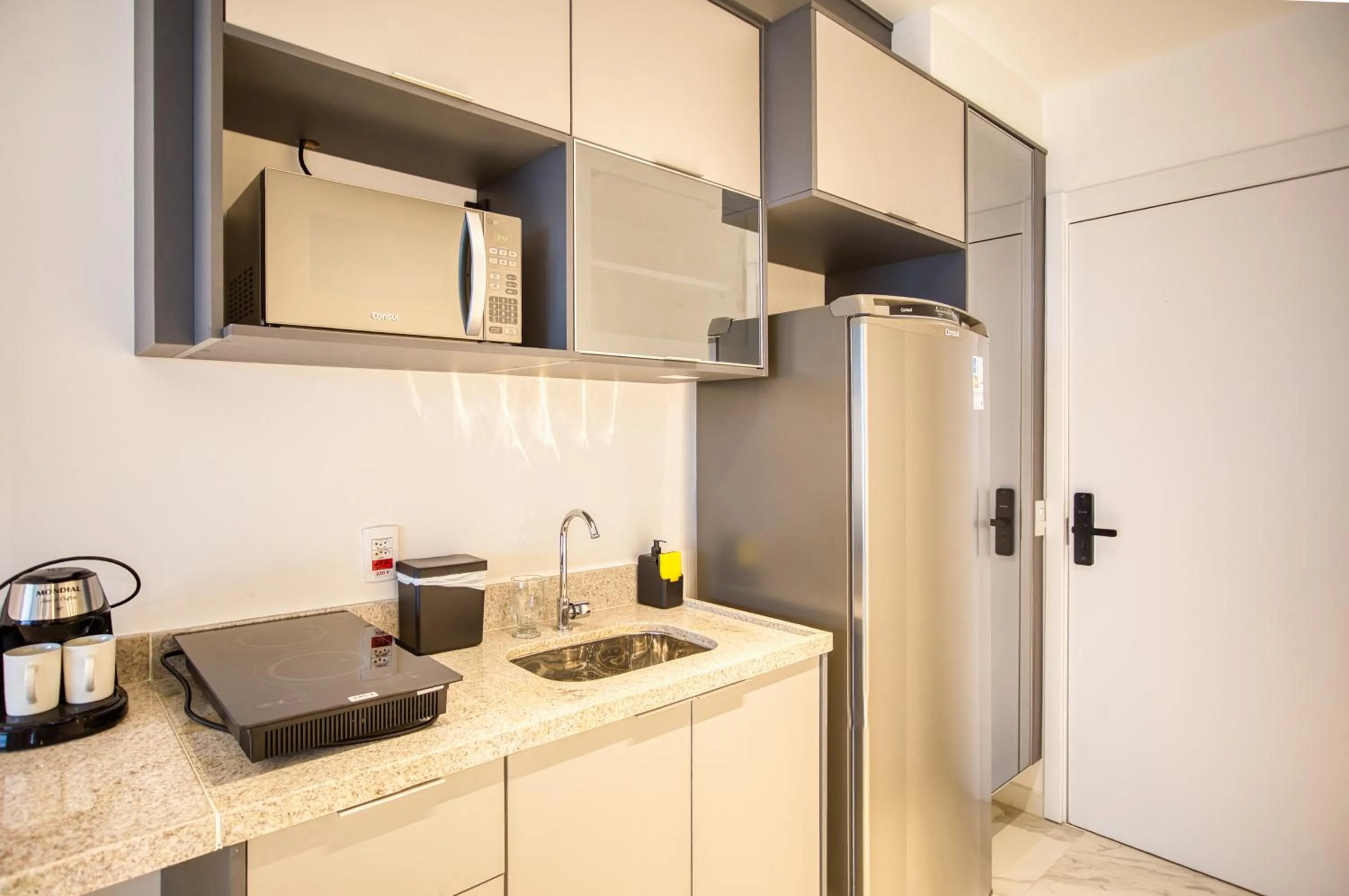 Kitchen or kitchenette in 360 Paraíso