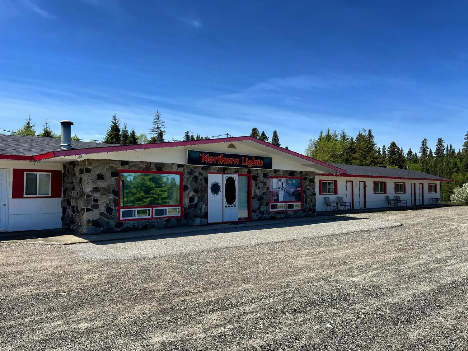 Wawa Northern Lights Motel and Chalets