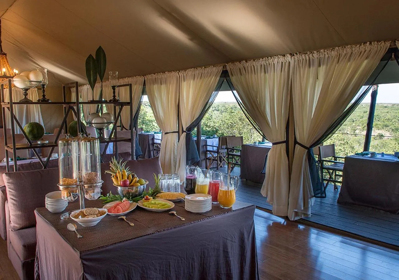 Breakfast in Mutara Camp- Nanyuki