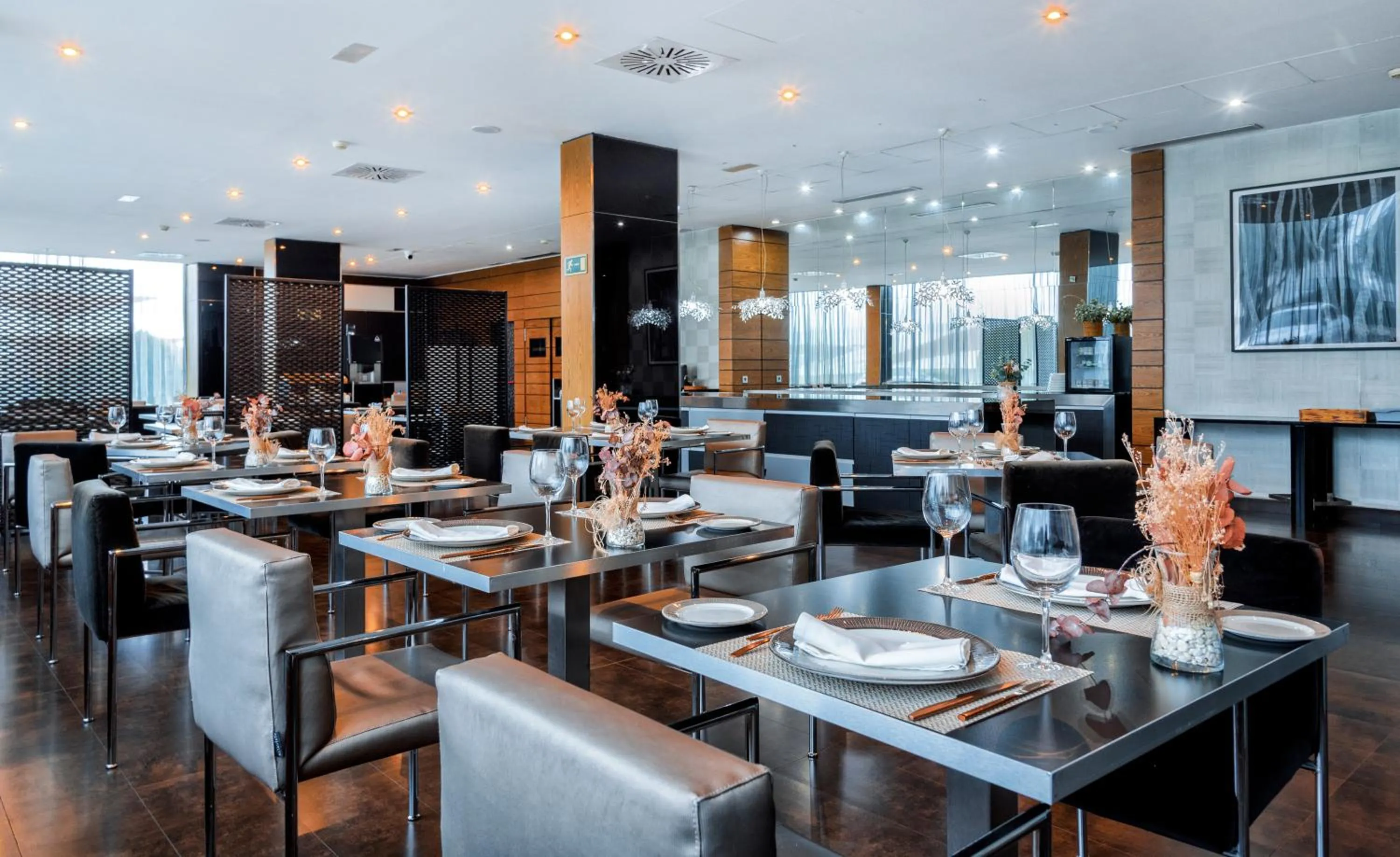 Restaurant/places to eat in Hotel Ciudad de Móstoles