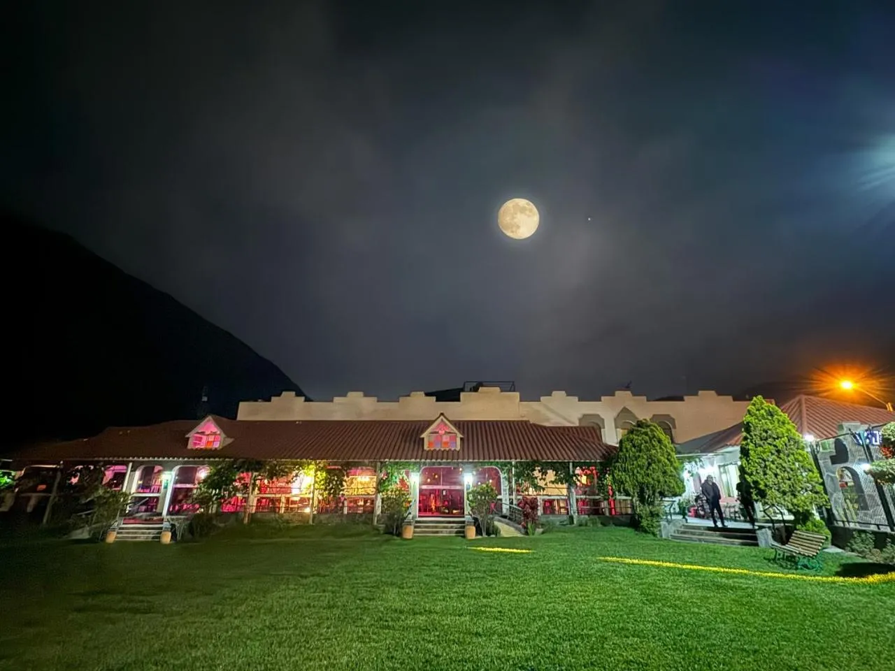 Restaurant/places to eat in Villasol Hotel