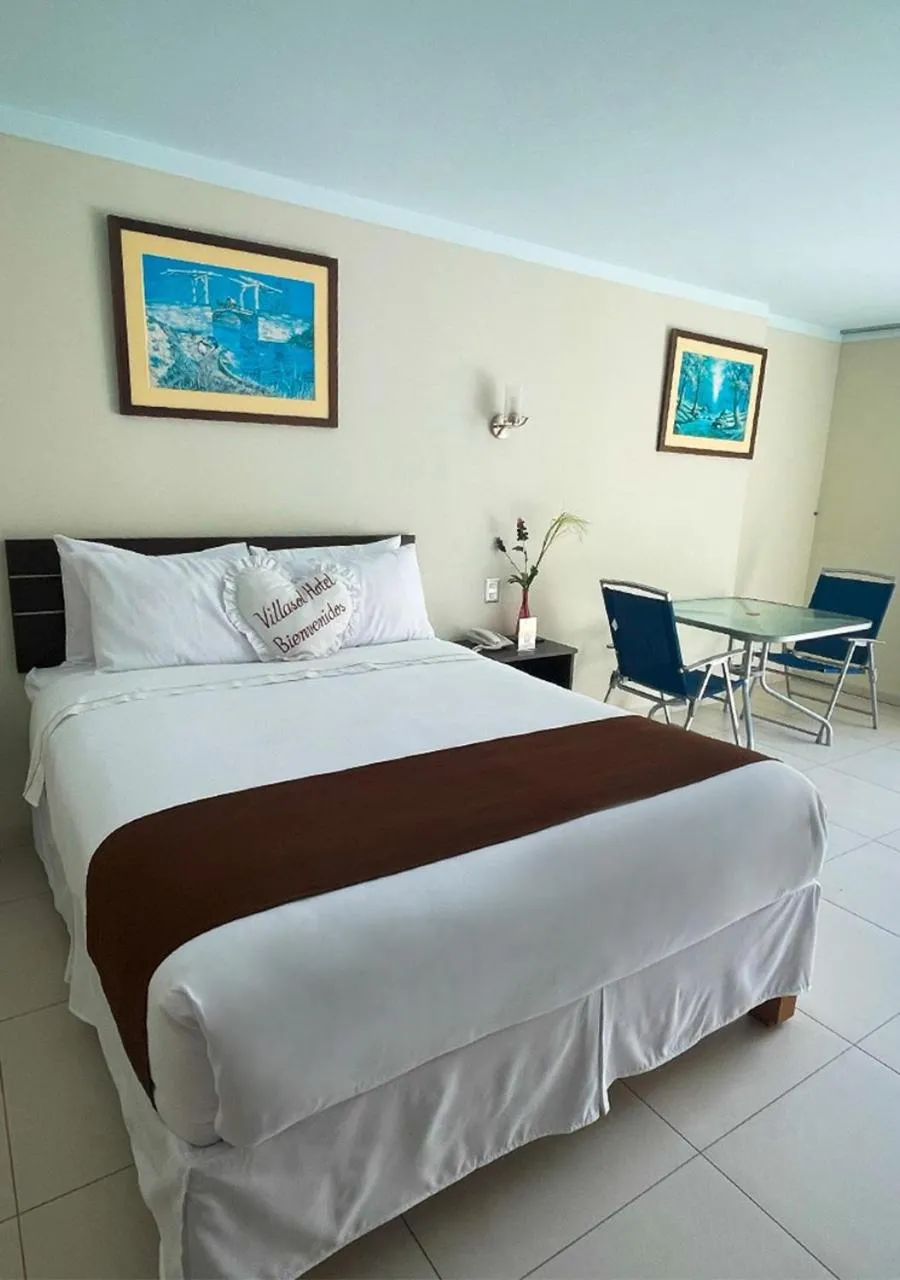 Bedroom, Bed in Villasol Hotel