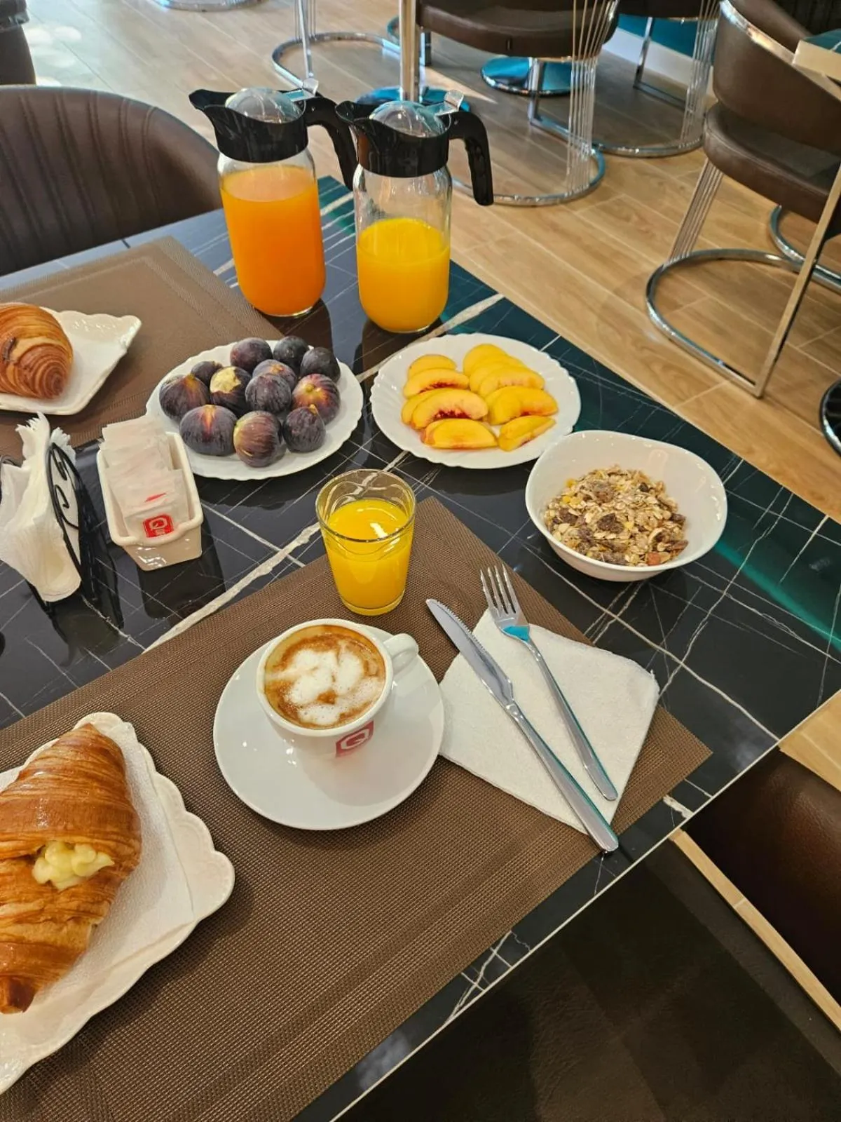 Food and drinks in Beliz Boutique Hotel