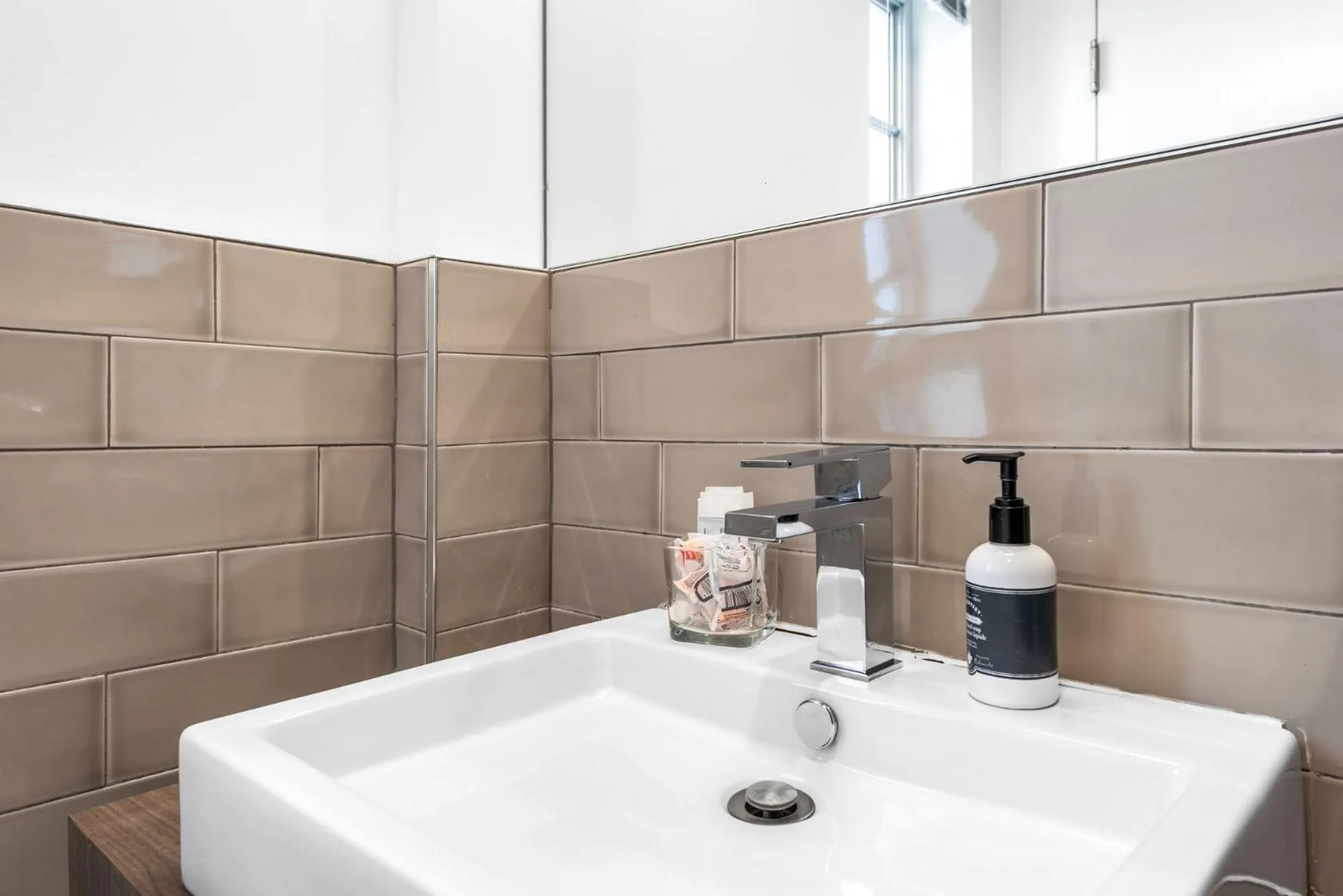 Bathroom in Luxuri Suites