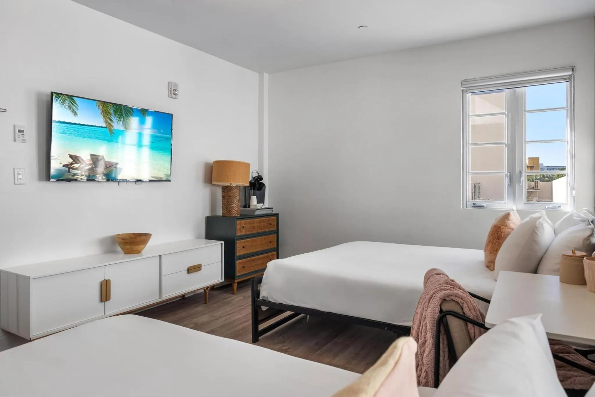 Bed in Luxuri Suites