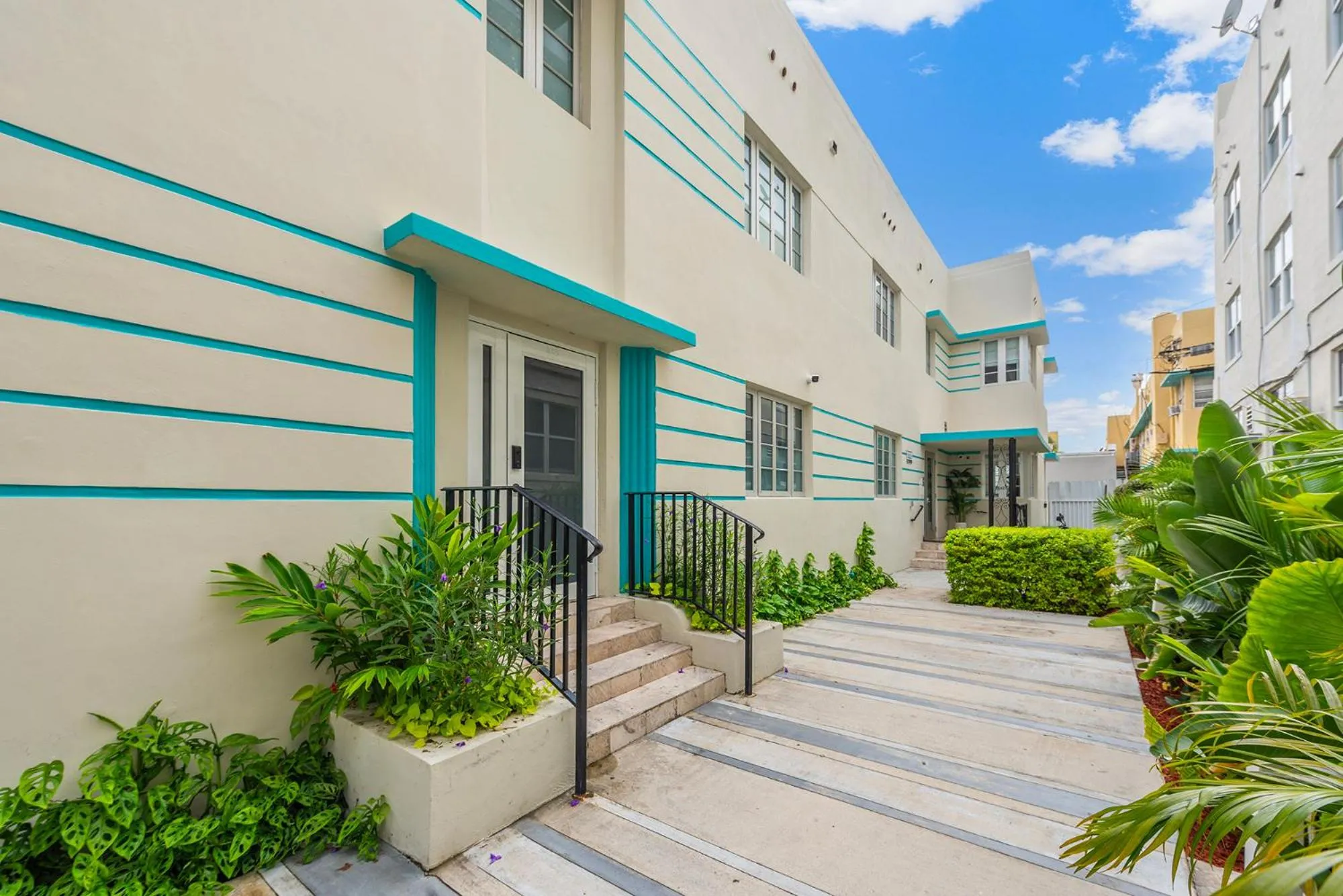 Property building in Luxuri Suites