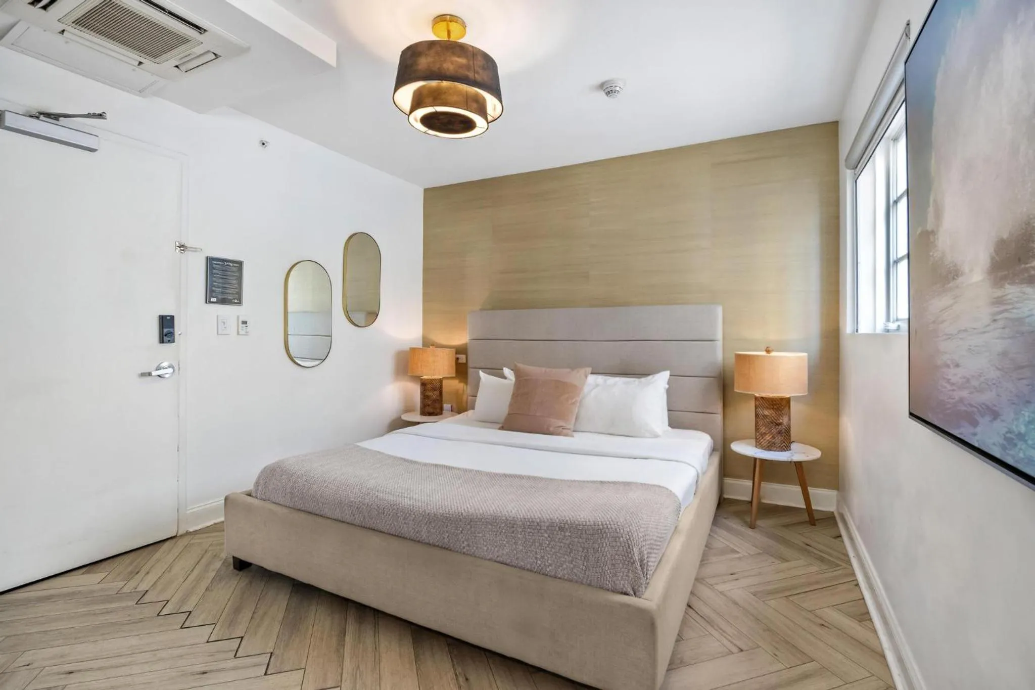 Bed in Luxuri Suites