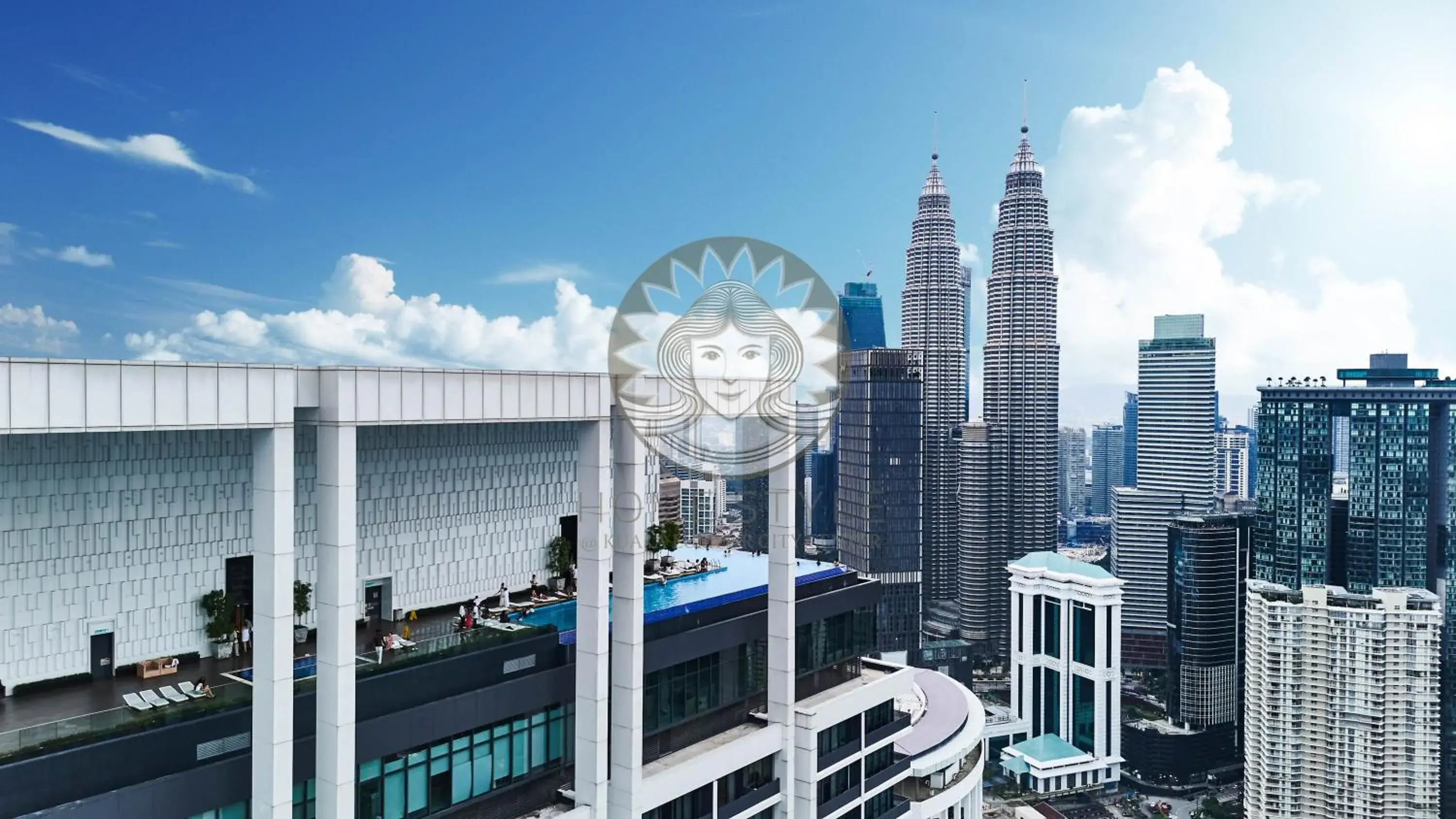 Property building in HOME STYLE at Platinum Suites 2 KLCC Twin Towers Property building in HOME STYLE at Platinum Suites 2 KLCC Twin Towers