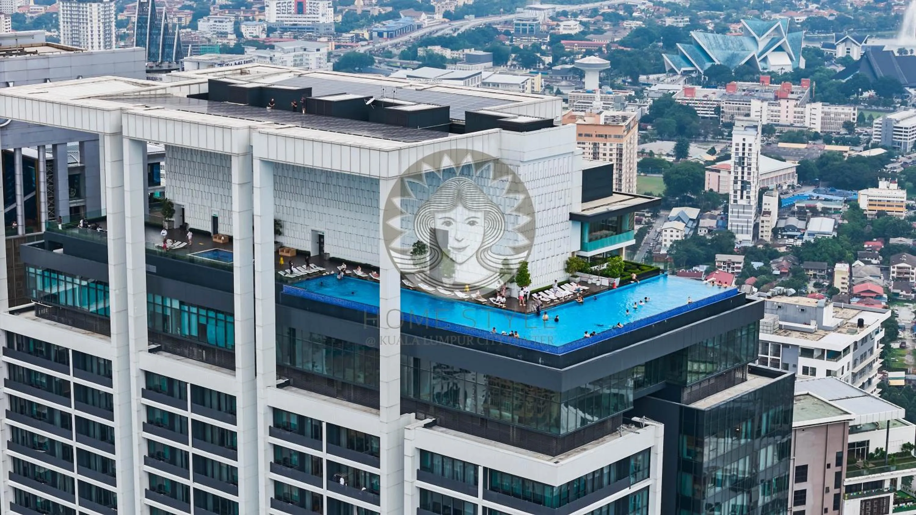 Property building in HOME STYLE at Platinum Suites 2 KLCC Twin Towers