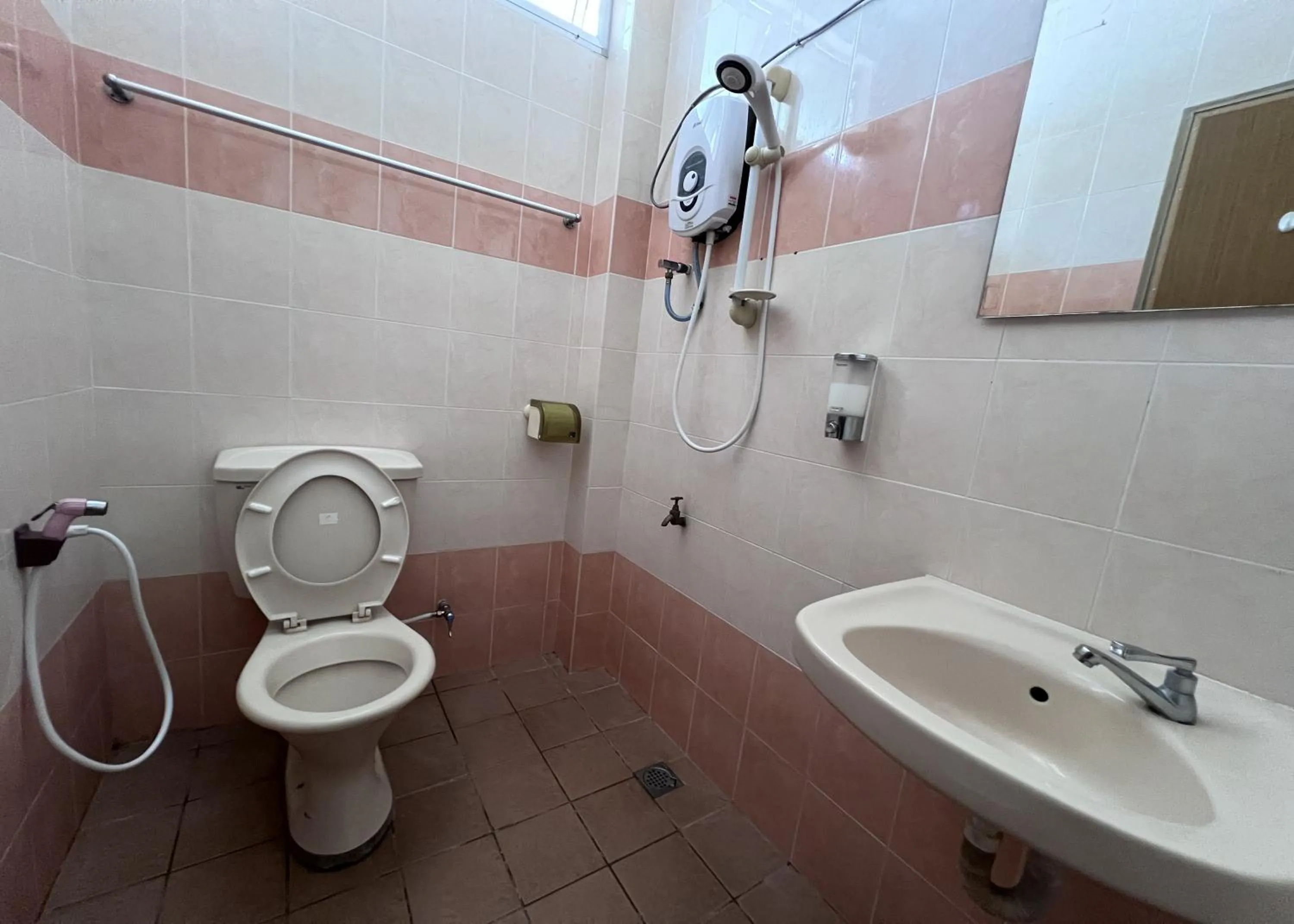 Bathroom in SL Villa Guesthouse, Kuantan