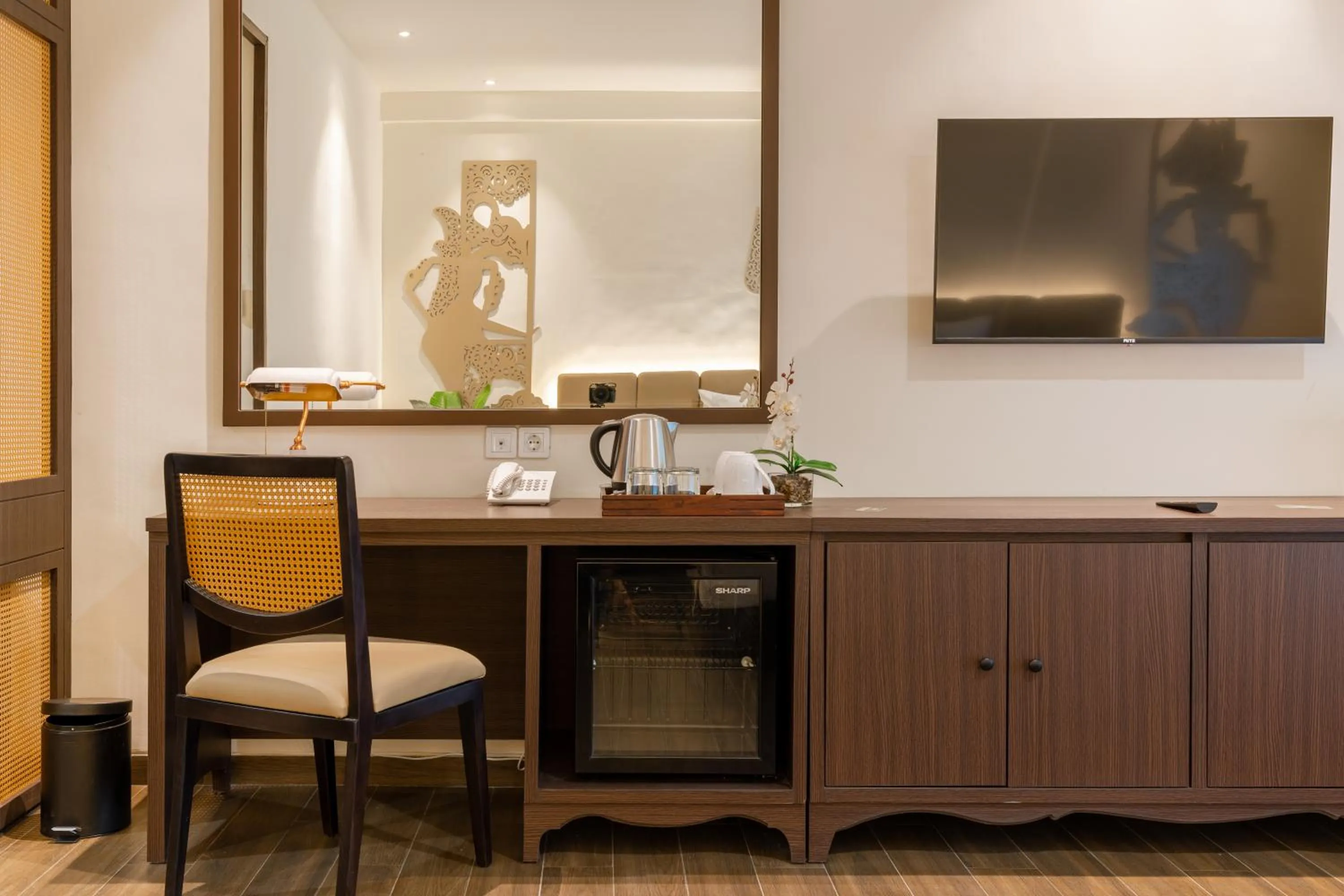 hair dresser in The Omala Resort Tretes