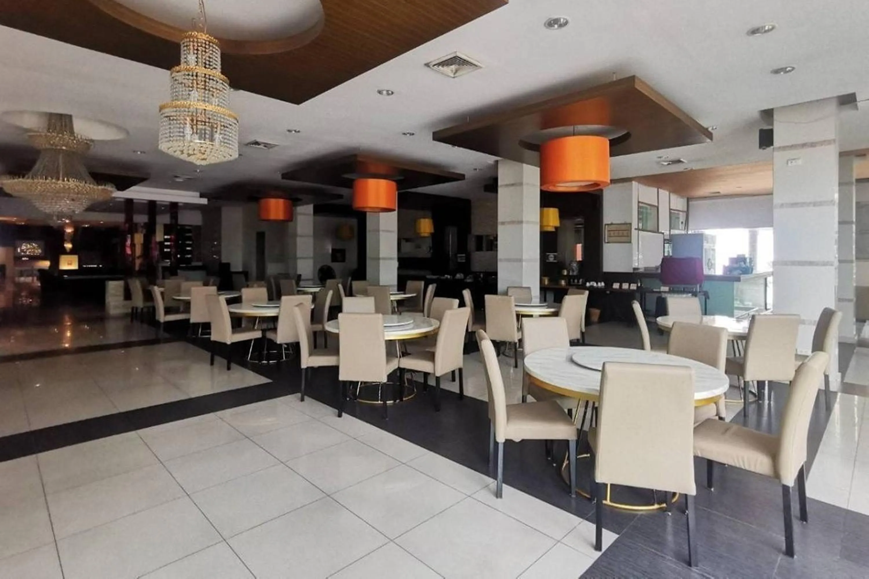 Restaurant/places to eat in Suncity Hotel Pattaya