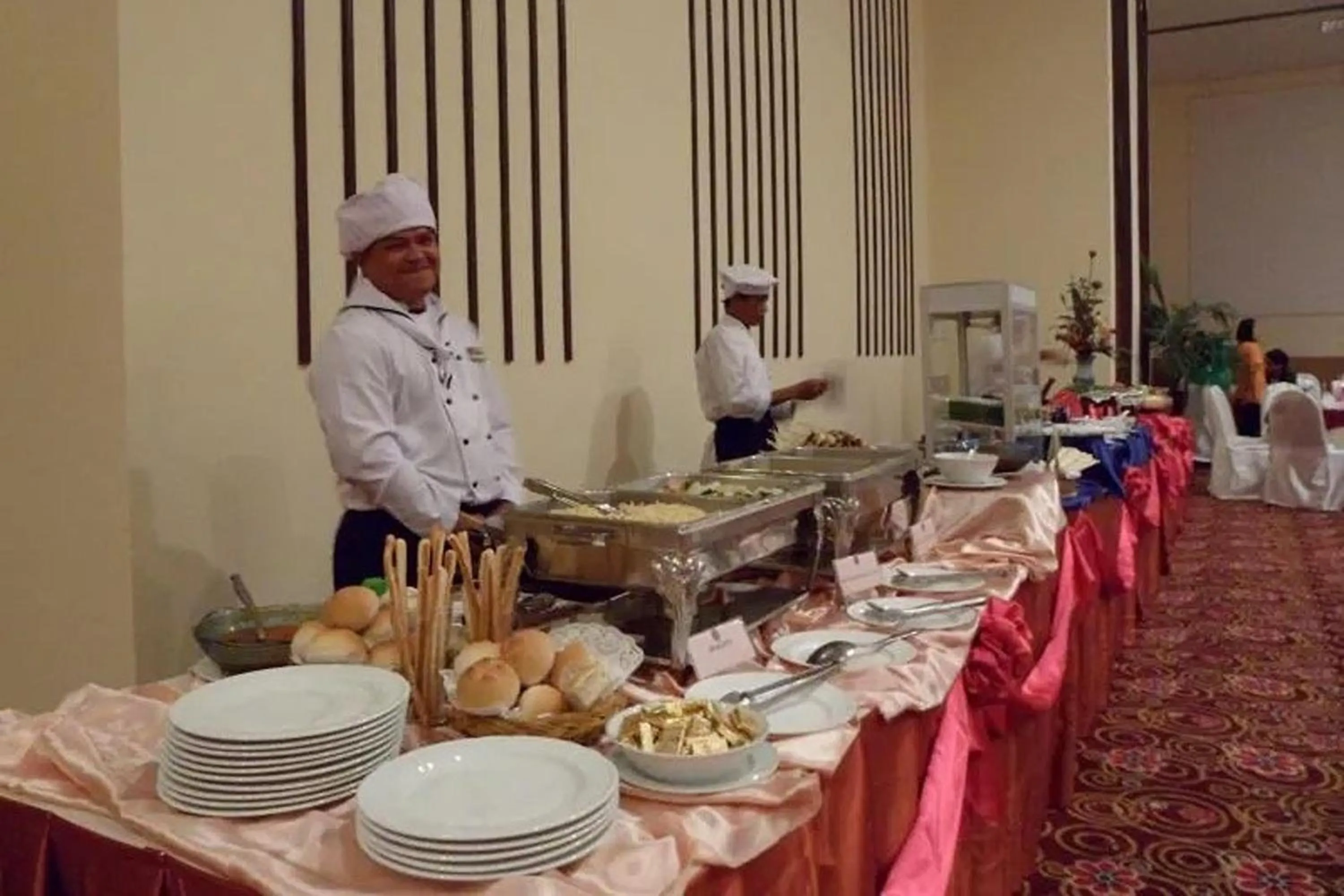 Restaurant/places to eat in Suncity Hotel Pattaya