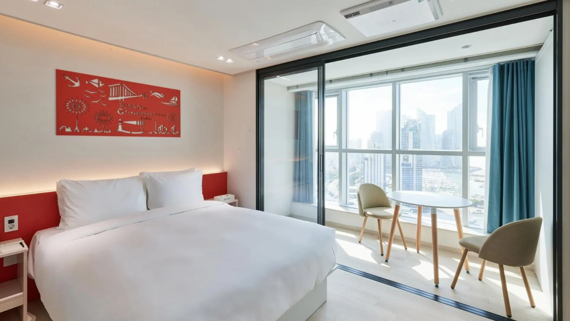 Bed in Travelodge Suites Busan Centum