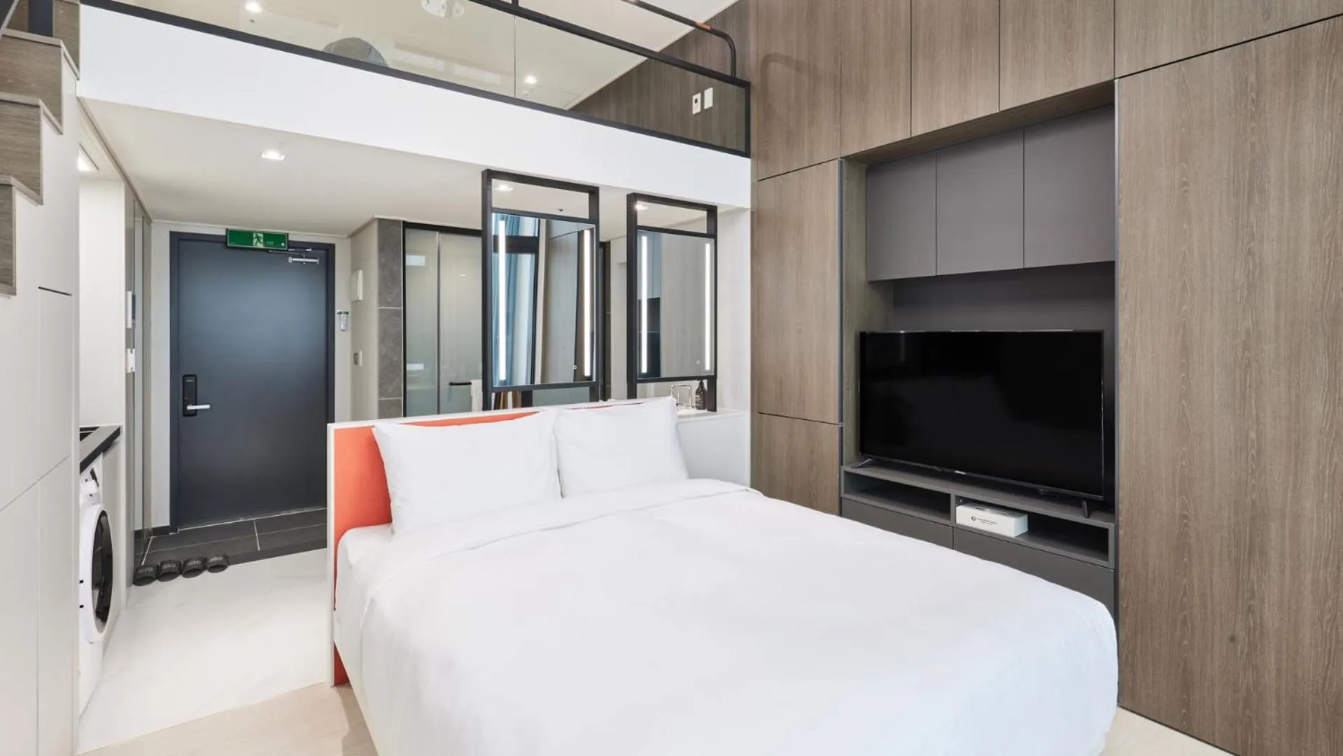 Bed in Travelodge Suites Busan Centum