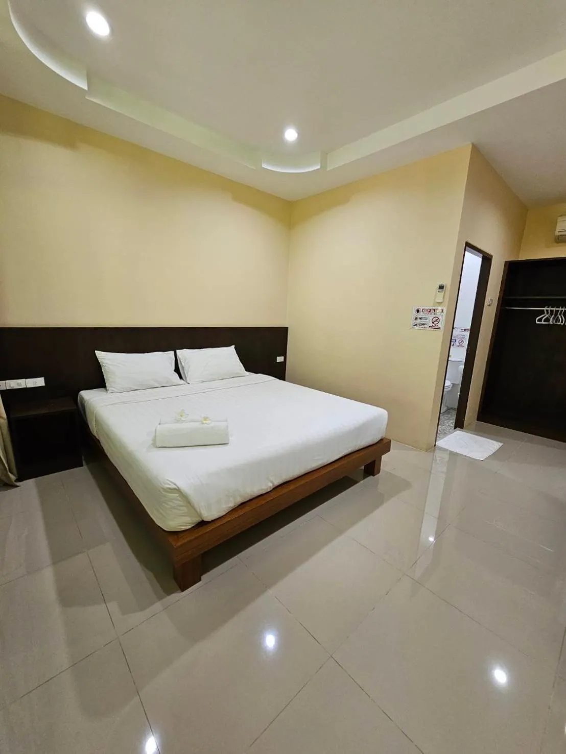 Bed in Samran Resort