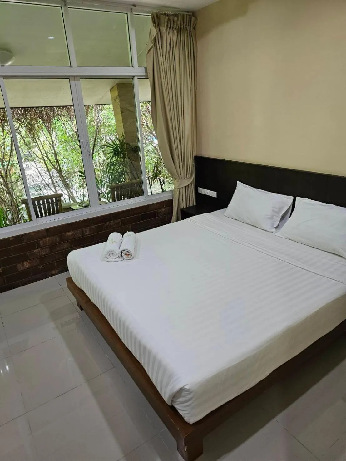 Bed in Samran Resort