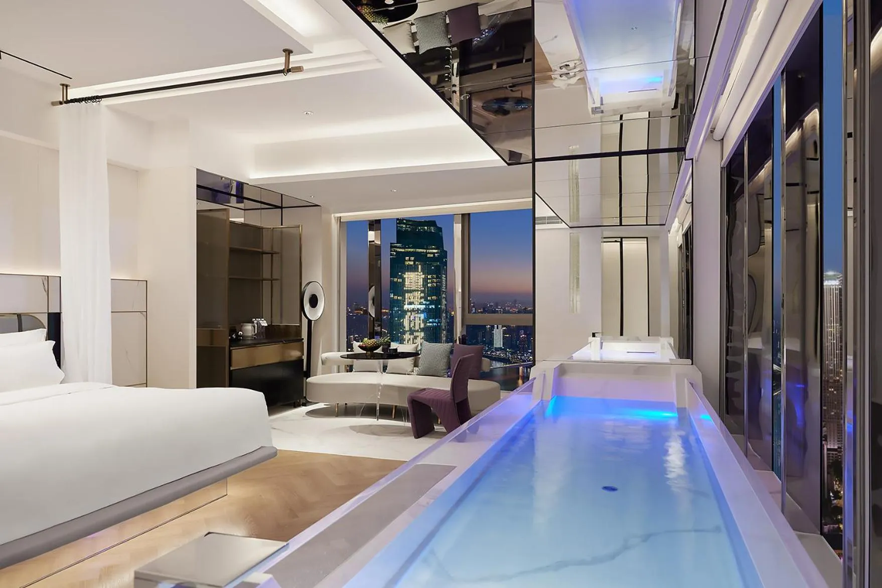 Bed in ISEYA Panoramic Hotel Chongqing Jiefangbei Raffles Plaza