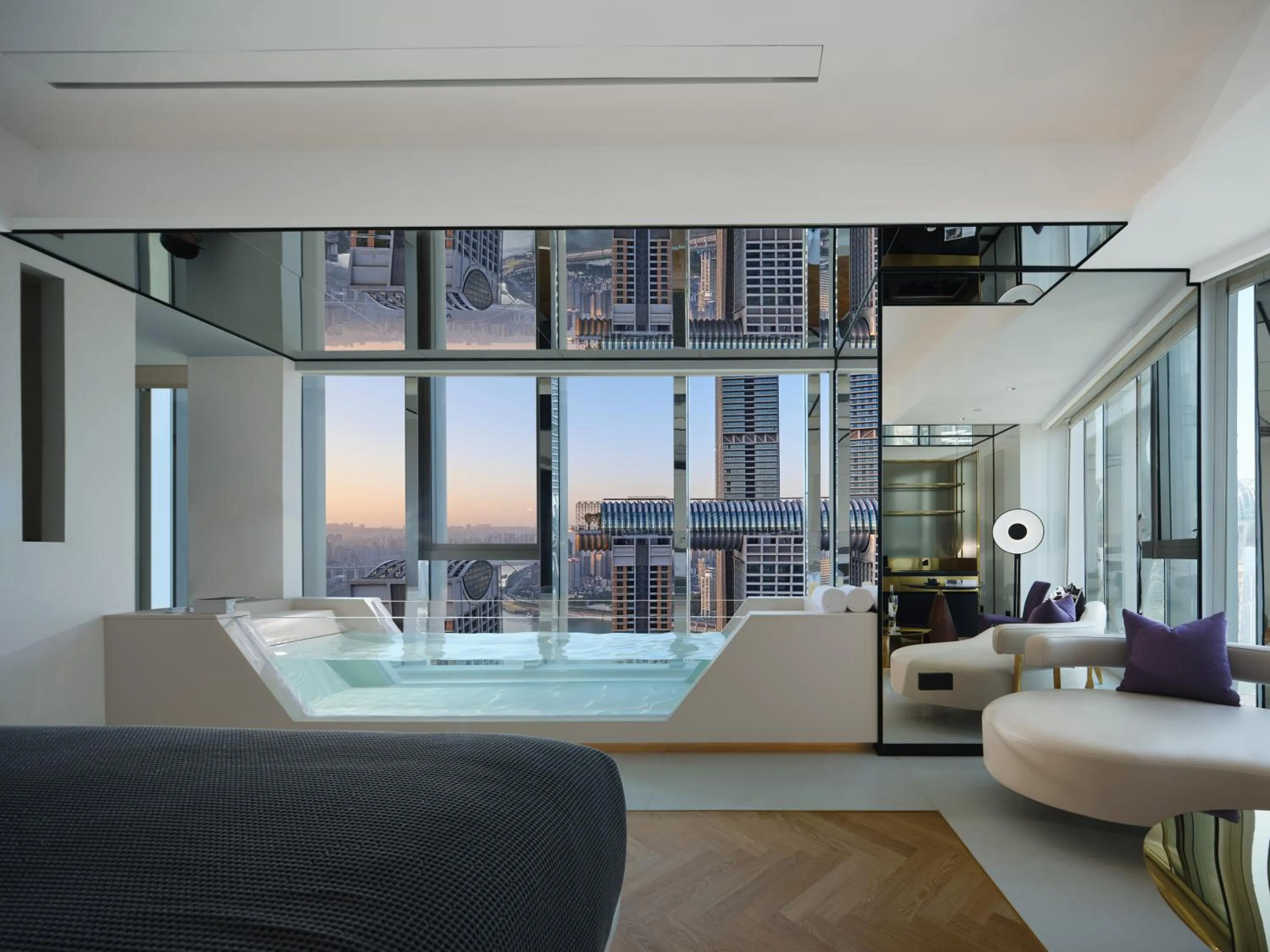 Bath in ISEYA Panoramic Hotel Chongqing Jiefangbei Raffles Plaza