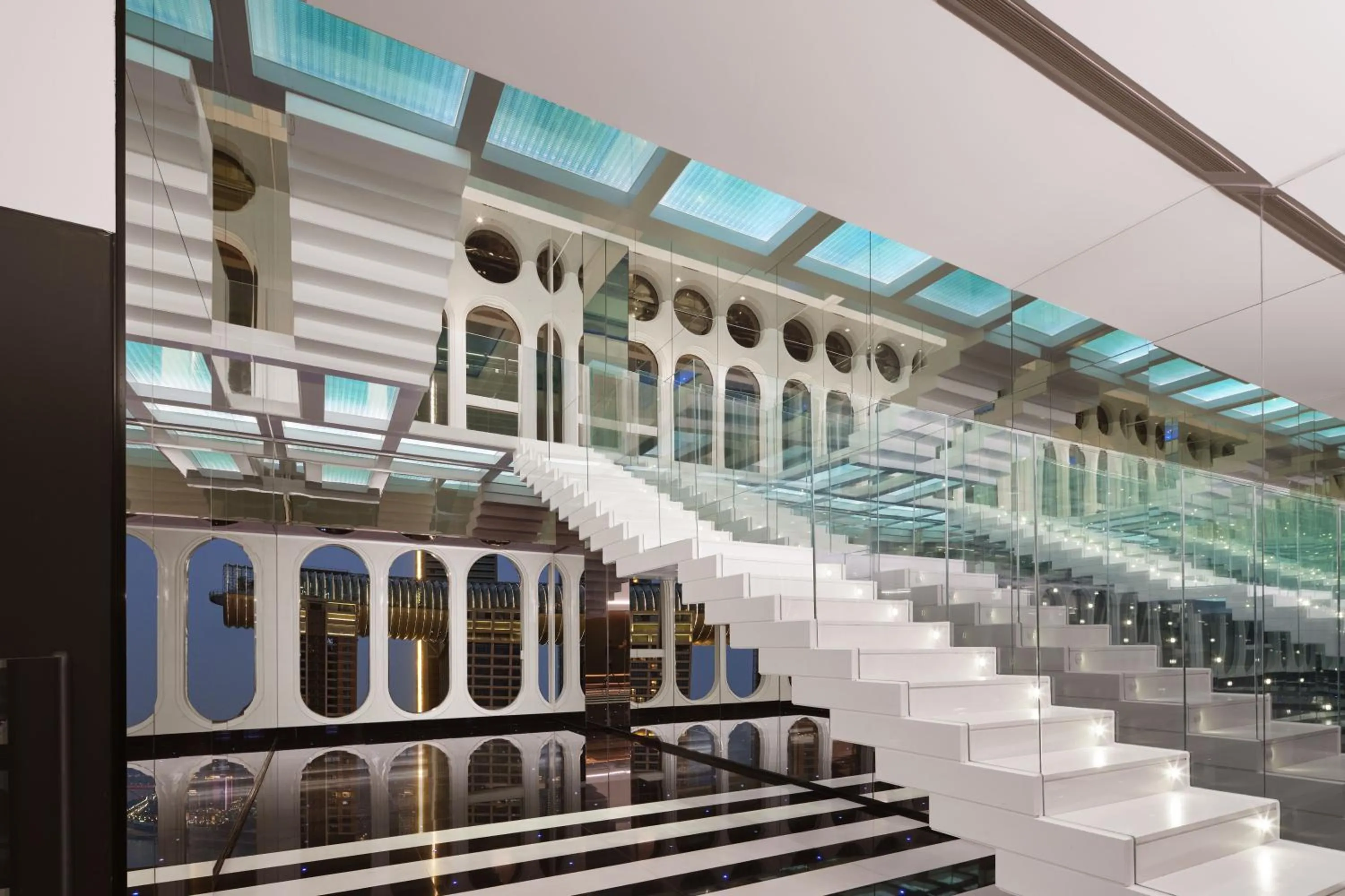 Lobby or reception in ISEYA Panoramic Hotel Chongqing Jiefangbei Raffles Plaza