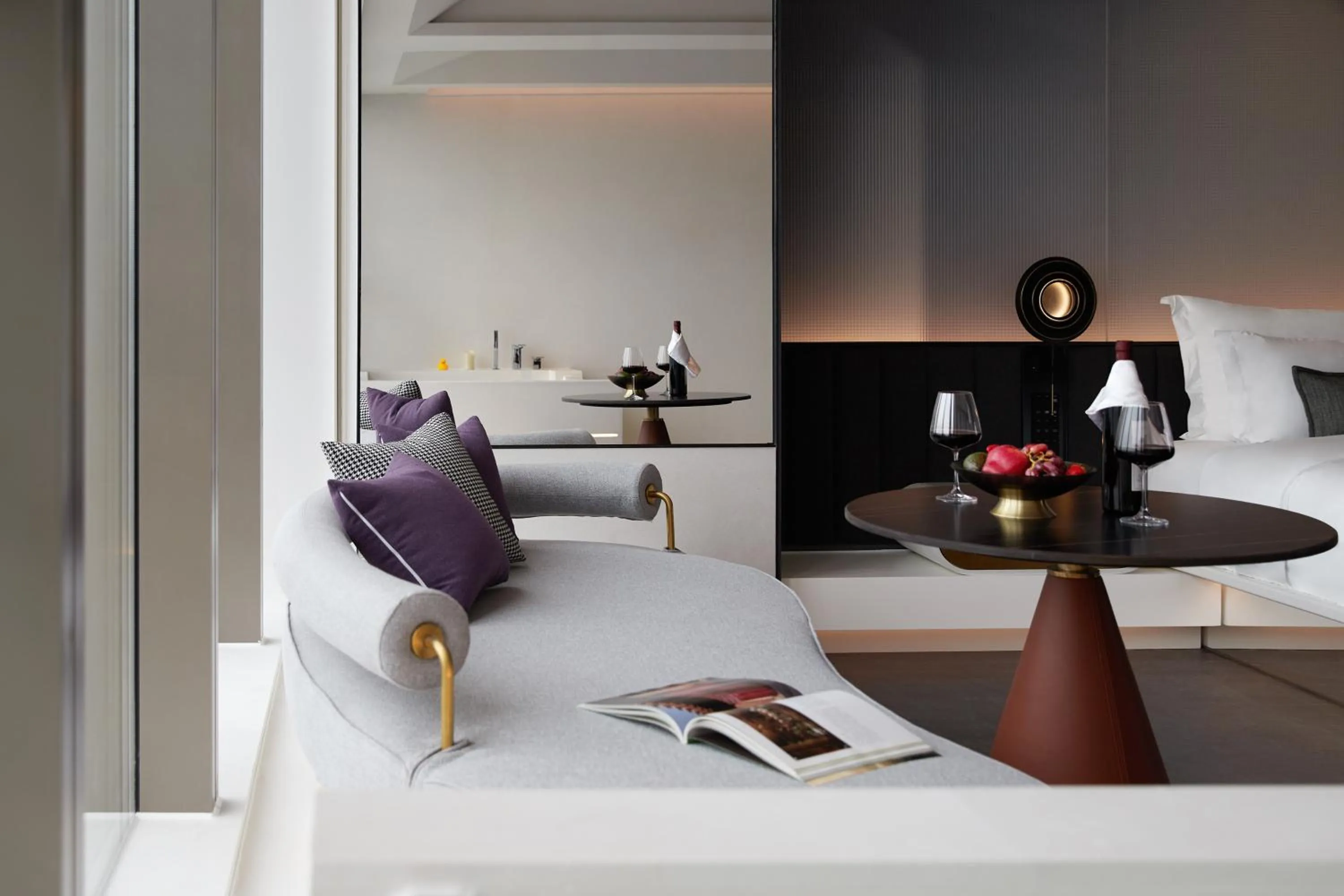 Seating area in ISEYA Panoramic Hotel Chongqing Jiefangbei Raffles Plaza