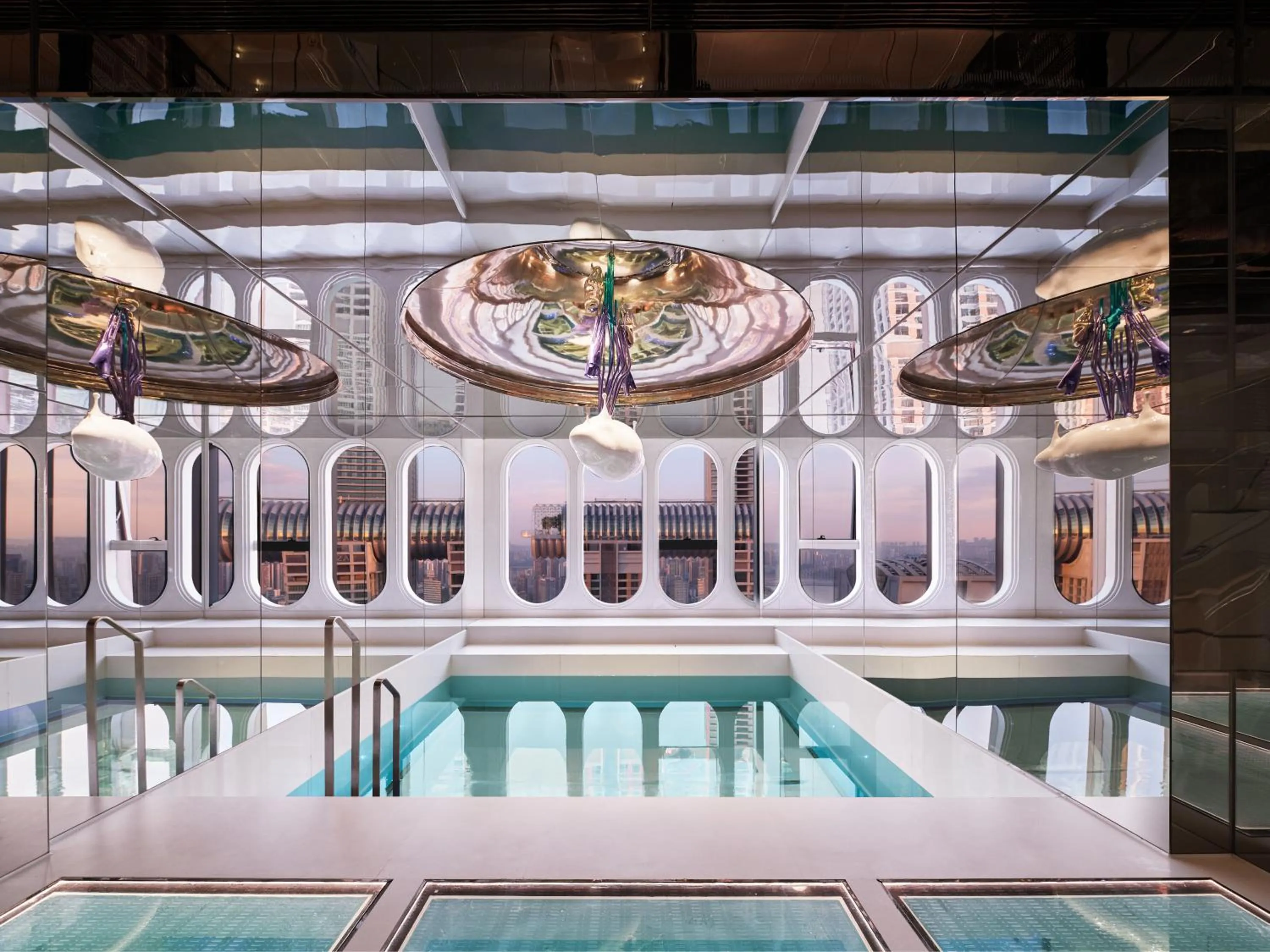 Swimming pool in ISEYA Panoramic Hotel Chongqing Jiefangbei Raffles Plaza