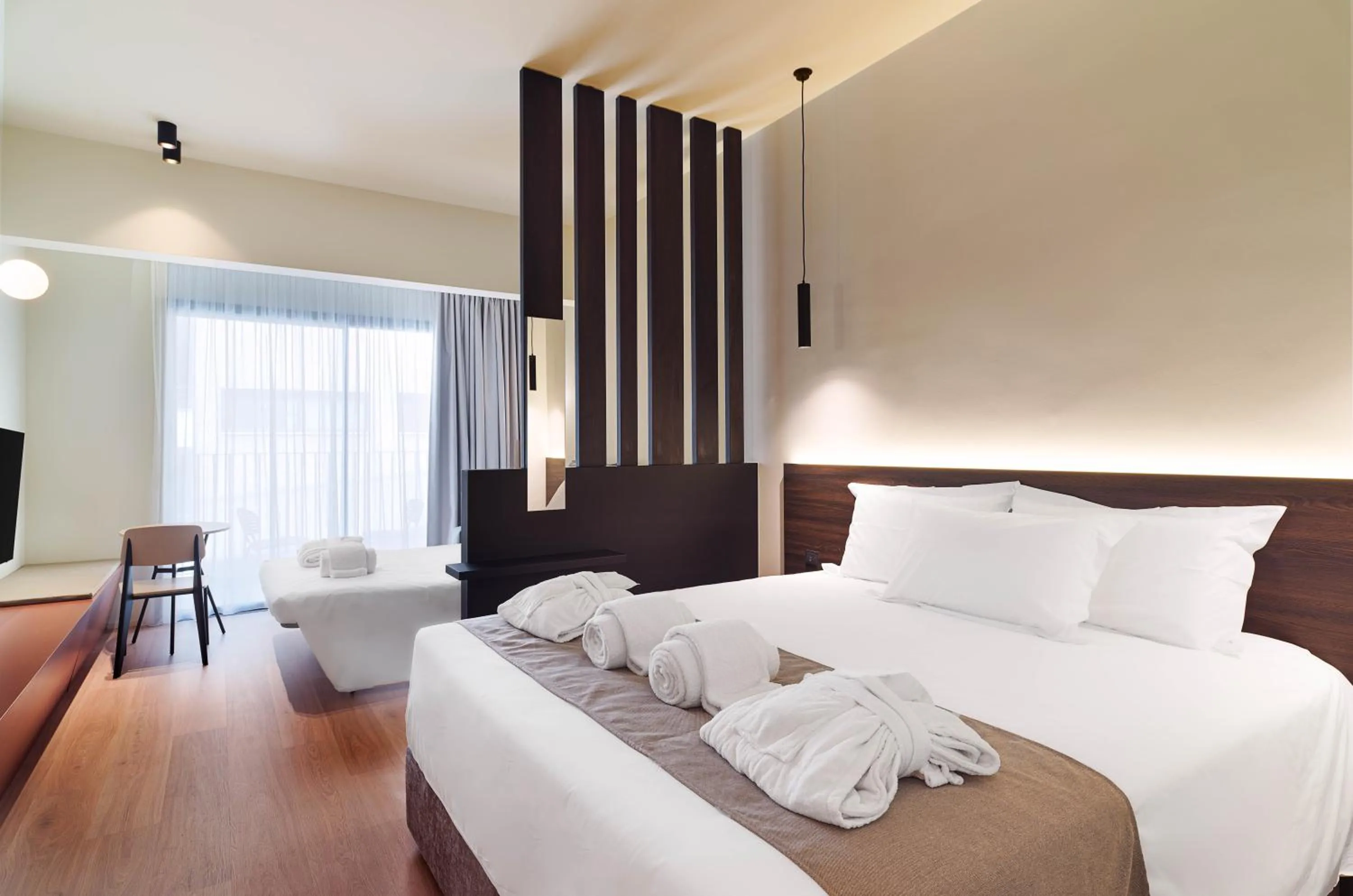 Photo of the whole room, Bed in Alinea Diono Historic Center