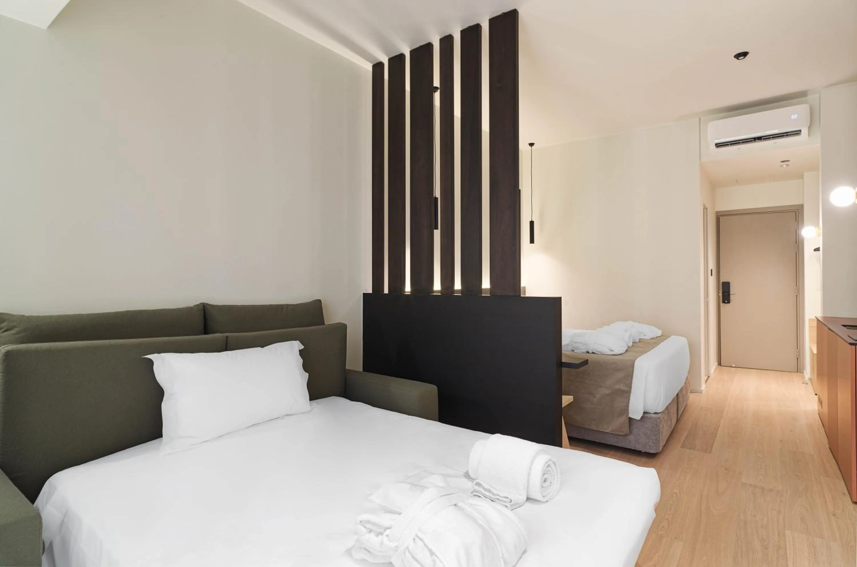 Bedroom, Bed in Alinea Diono Historic Center