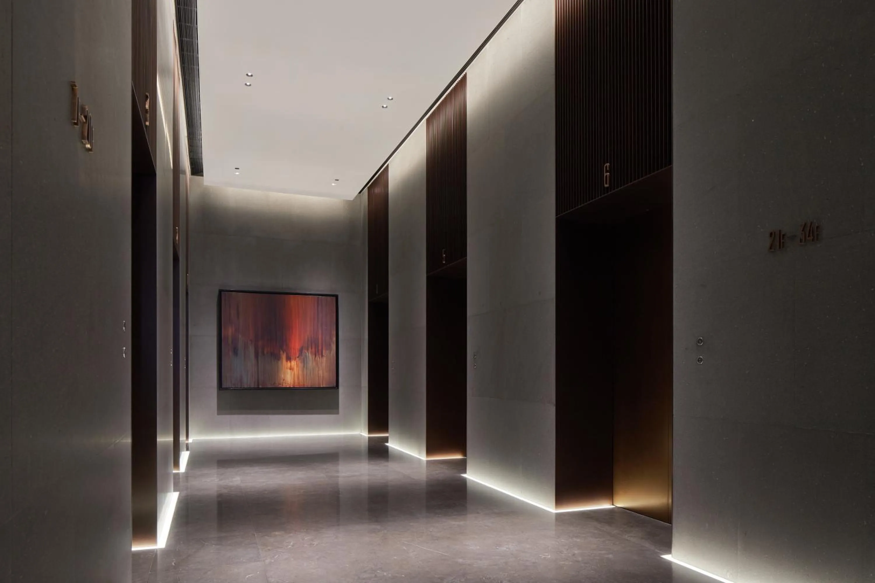elevator in ISEYA Serviced Apart-ment Chengdu Taikoo Li Flagship