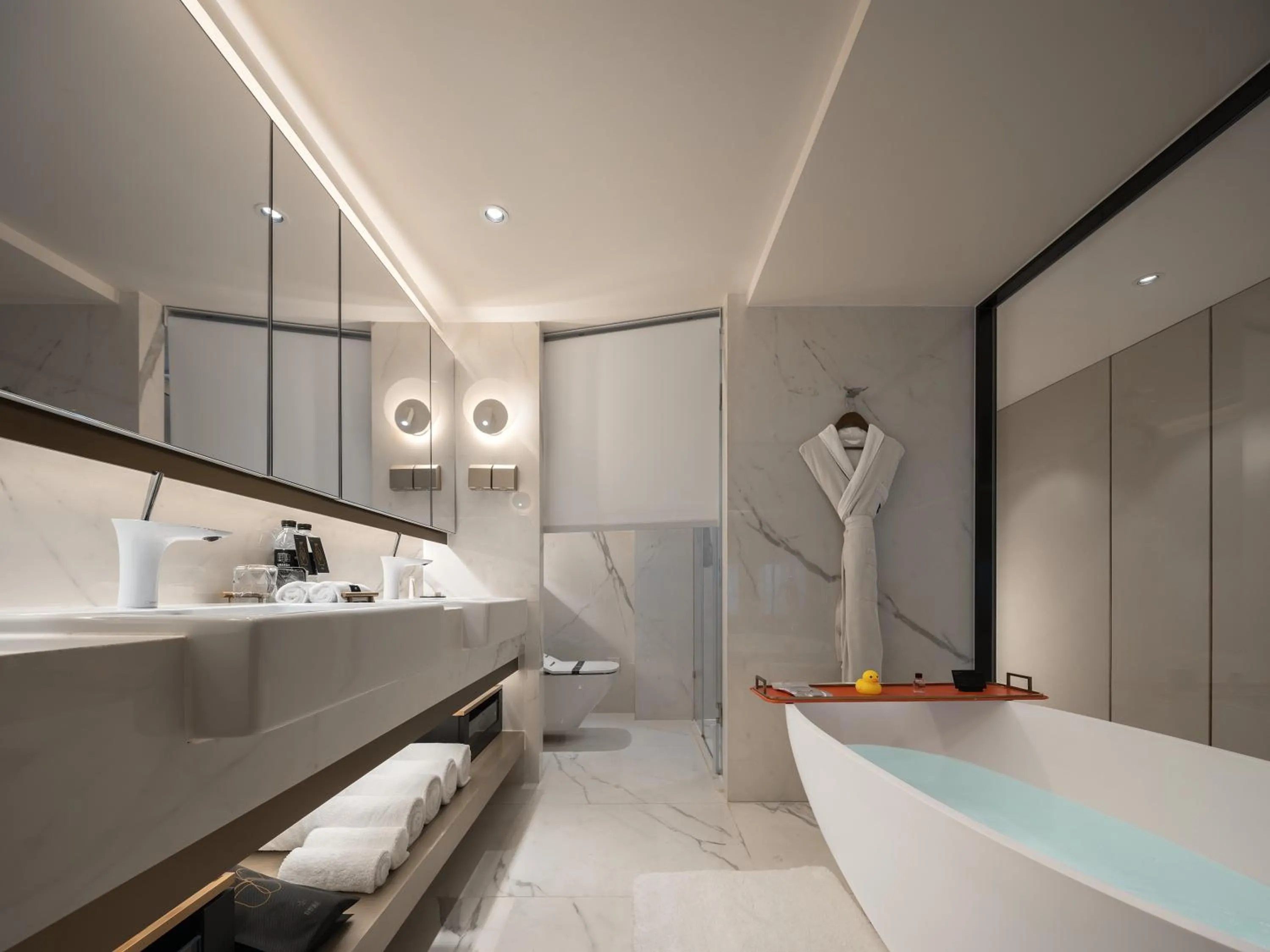 Bathroom in ISEYA Serviced Apart-ment Chengdu Taikoo Li Flagship