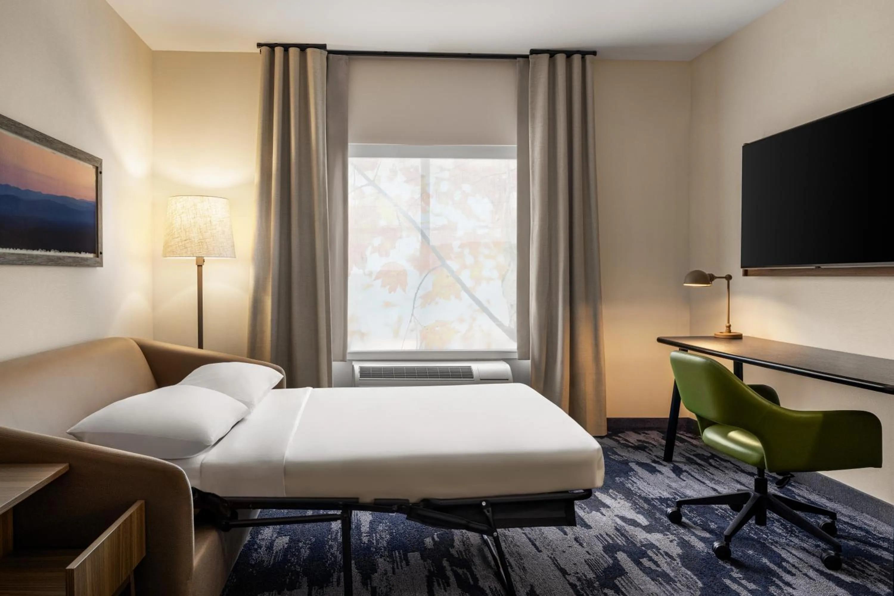 Bed in Fairfield by Marriott Inn & Suites Bethlehem PA