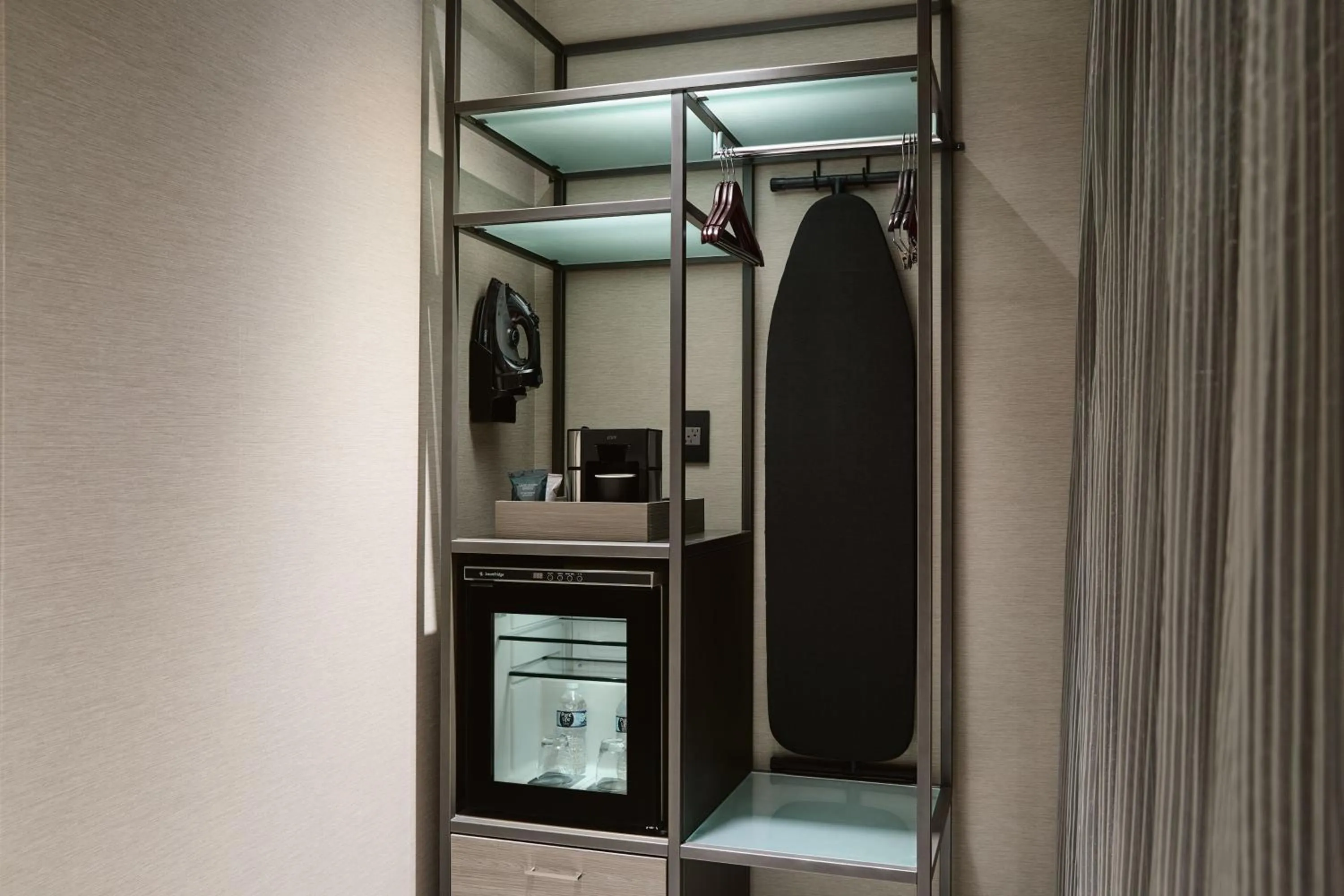 Photo of the whole room in AC Hotel by Marriott Kansas City Downtown