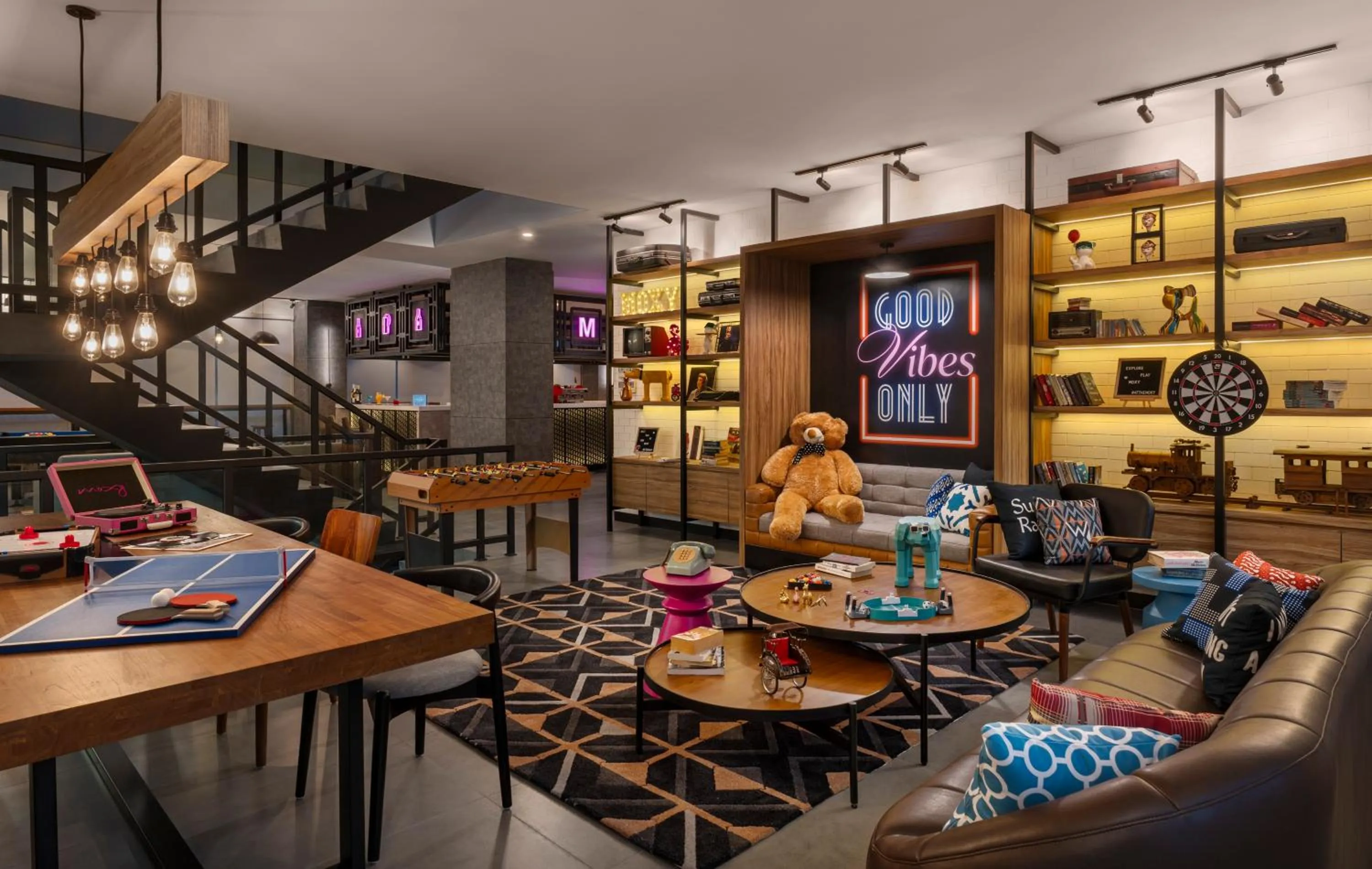 Living room in Moxy Solo