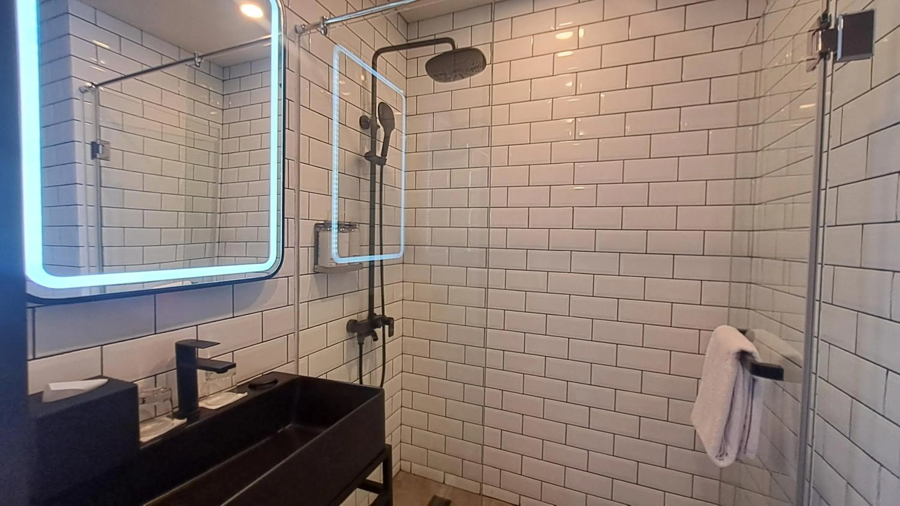 Bathroom in Moxy Solo