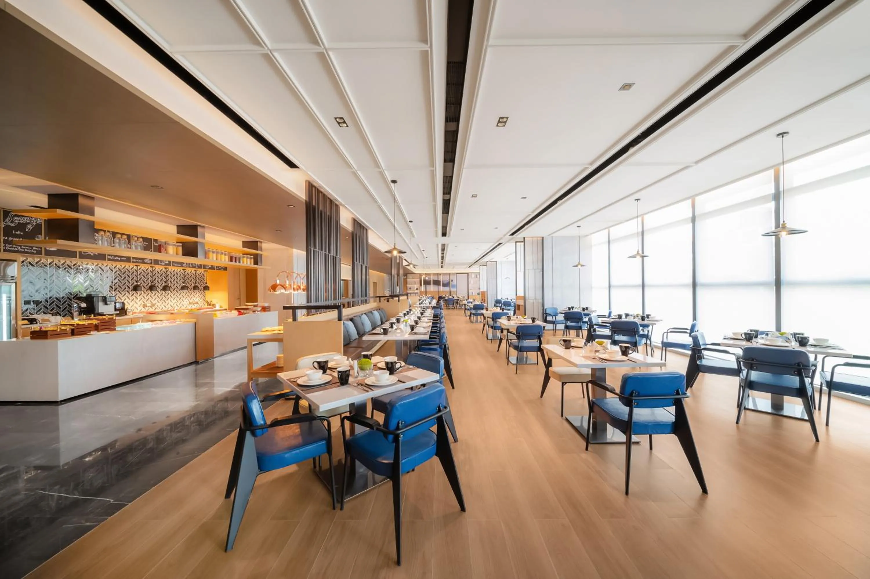 Restaurant/places to eat in Fairfield by Marriott Shenzhen Dameisha