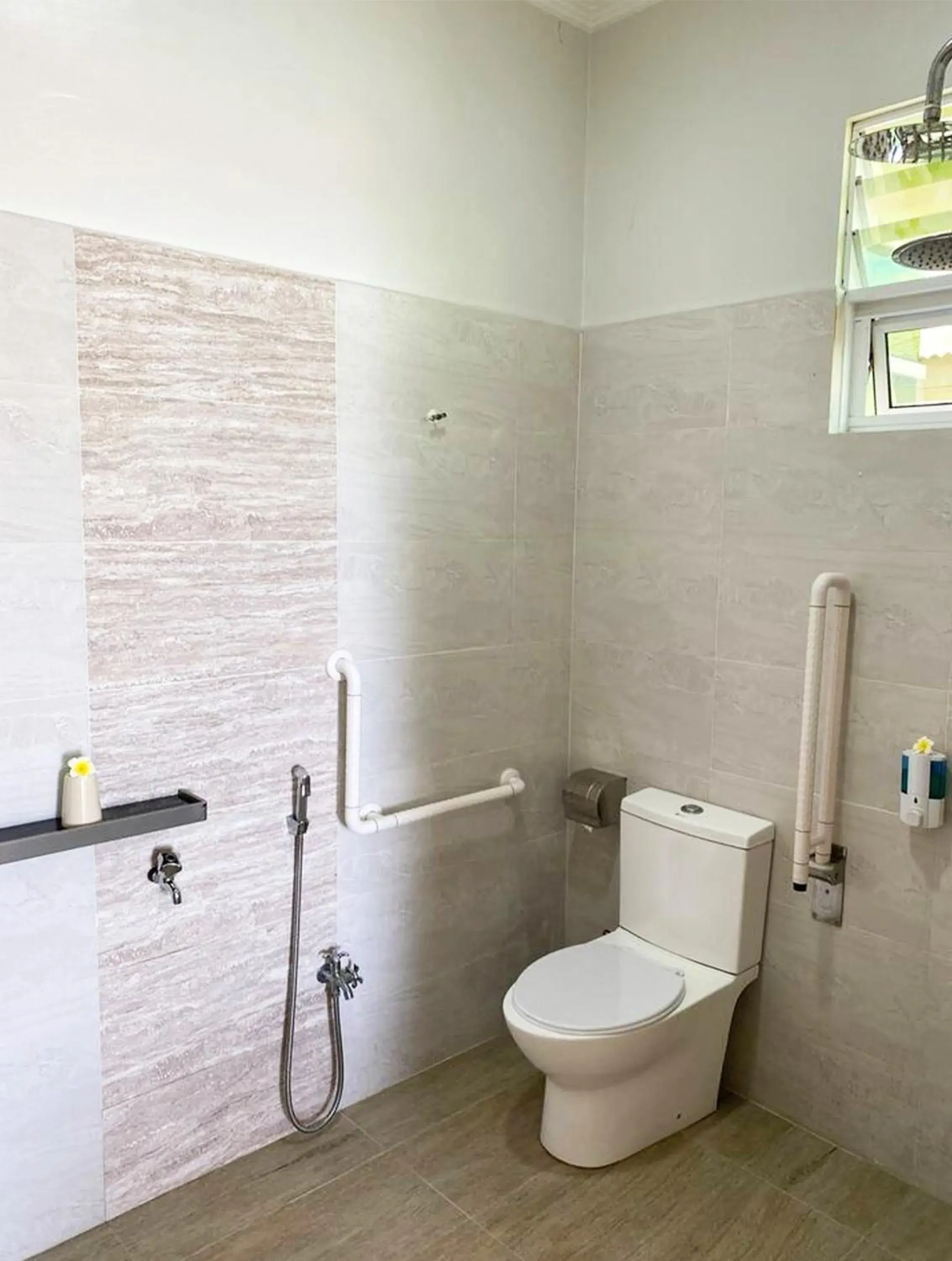 Twin Room - Disability Access in Che Beach House Twin Room - Disability Access in Che Beach House
