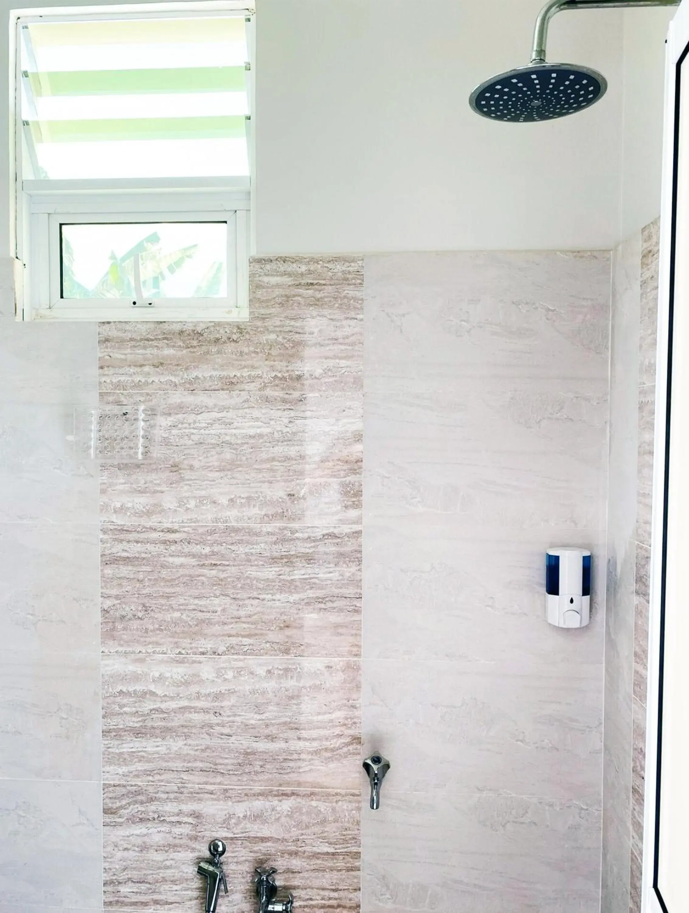 Twin Room - Disability Access in Che Beach House Twin Room - Disability Access in Che Beach House